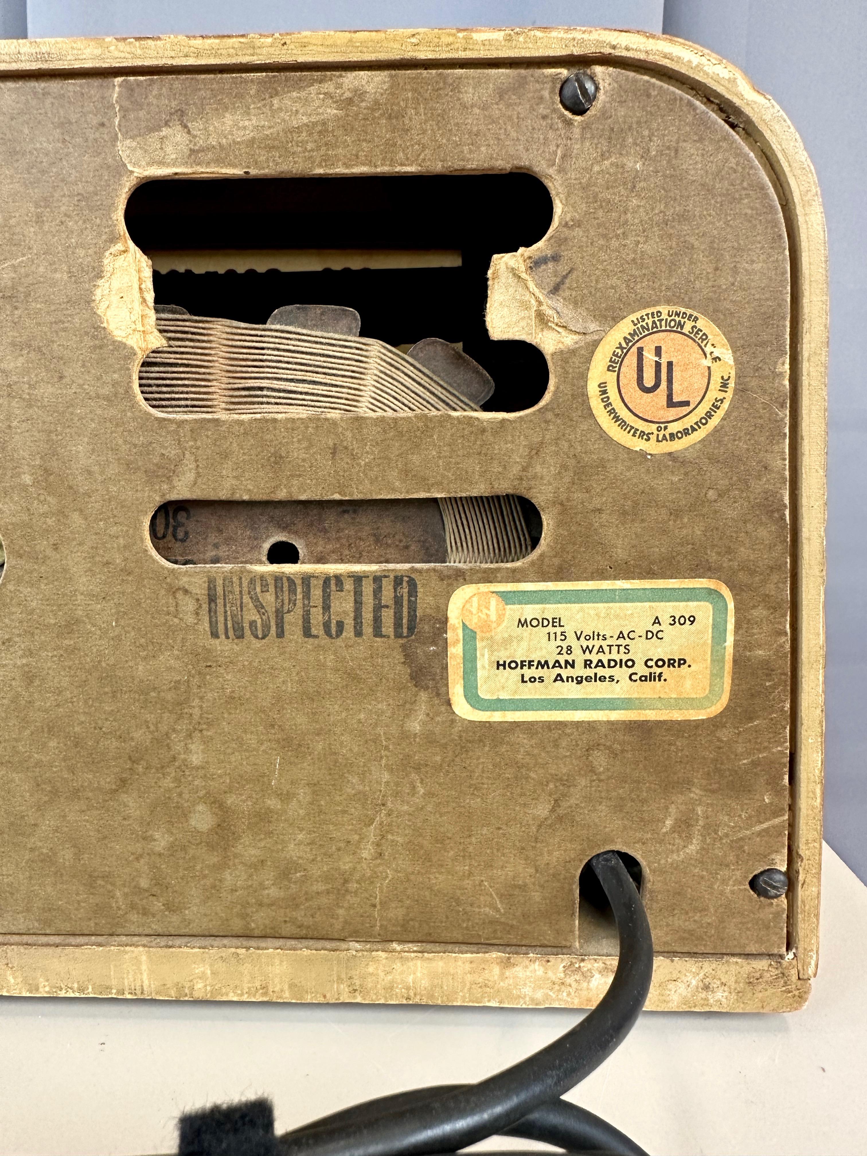 Hoffman Model A-309 Radio by Charles and Ray Eames and Evans Products Co., 1946 For Sale 5