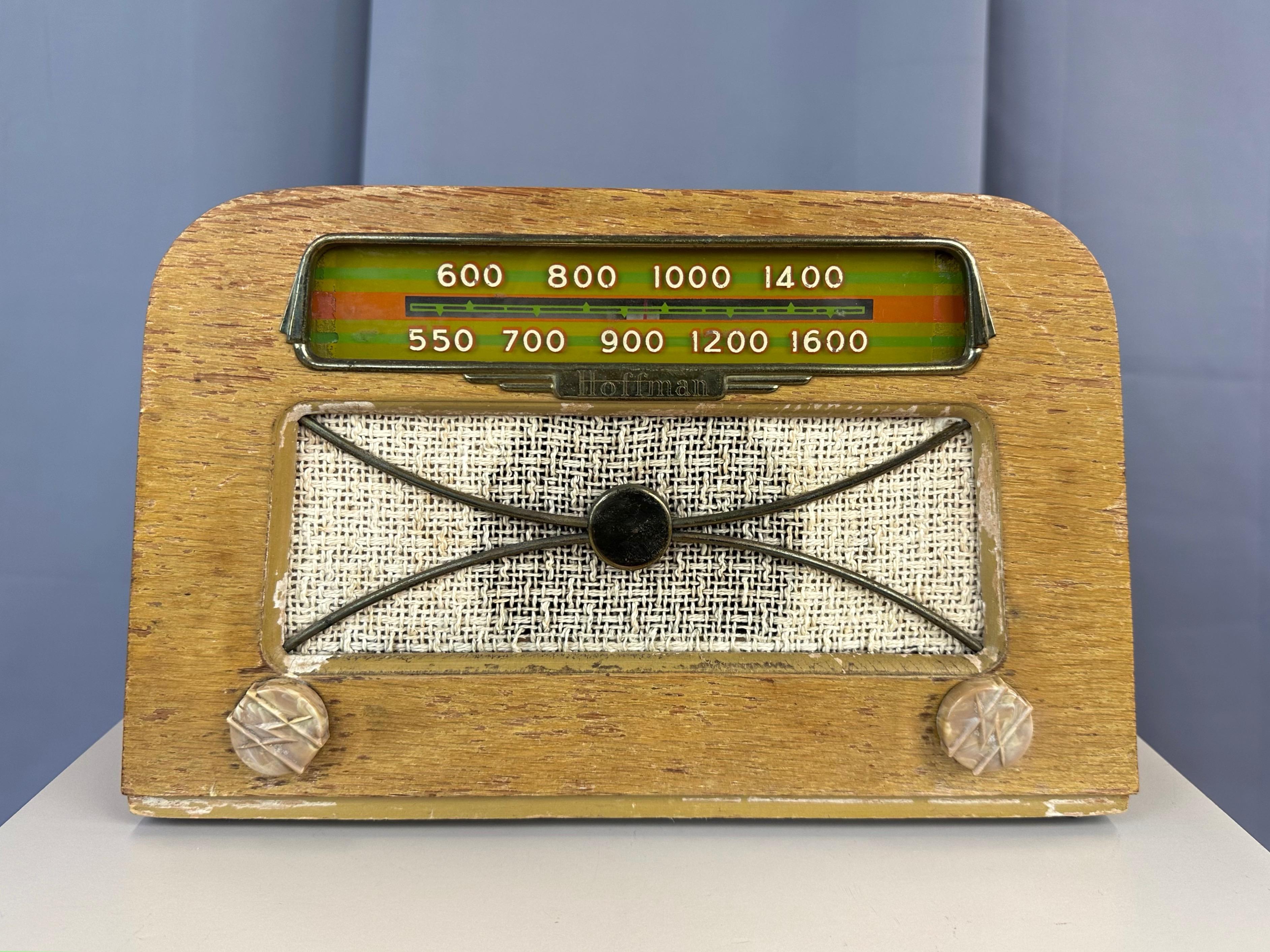 American Hoffman Model A-309 Radio by Charles and Ray Eames and Evans Products Co., 1946 For Sale
