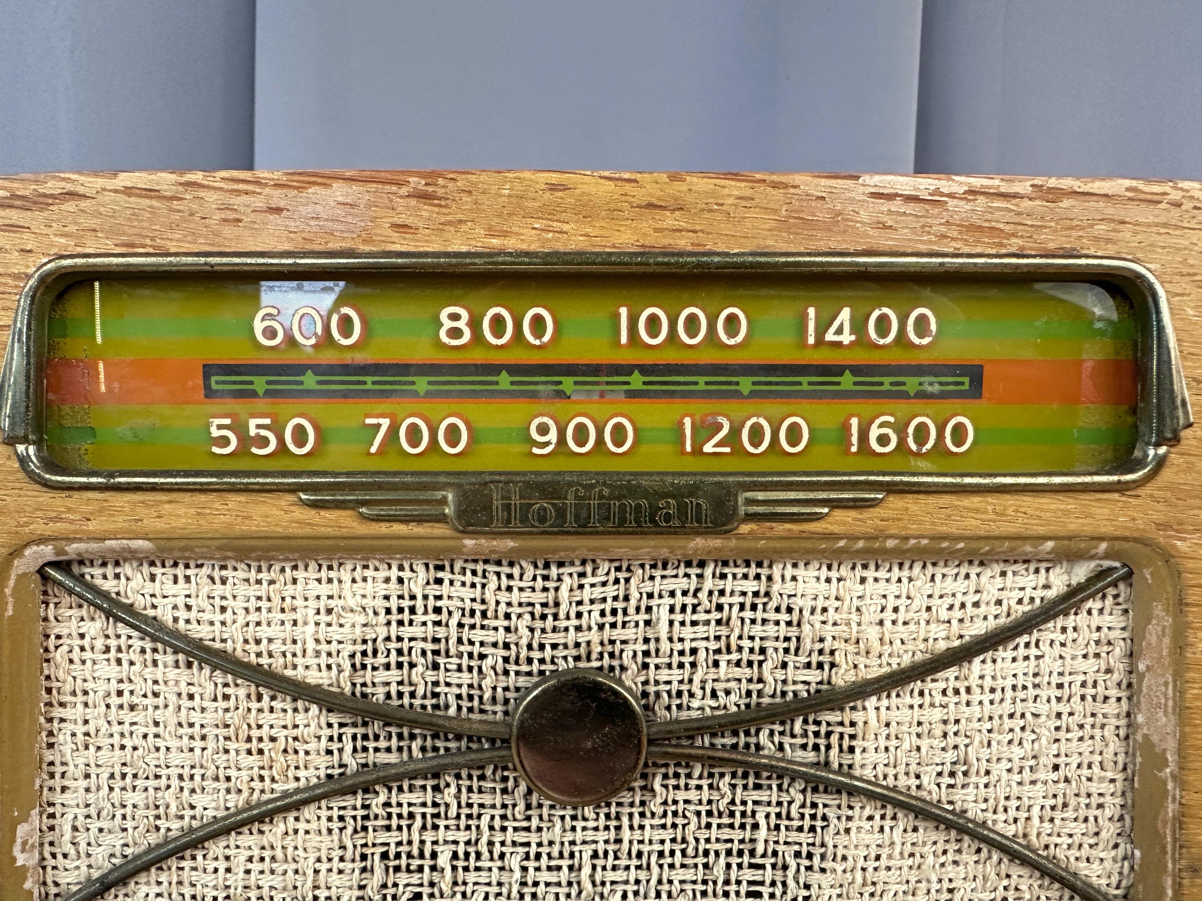 Lacquered Hoffman Model A-309 Radio by Charles and Ray Eames and Evans Products Co., 1946 For Sale