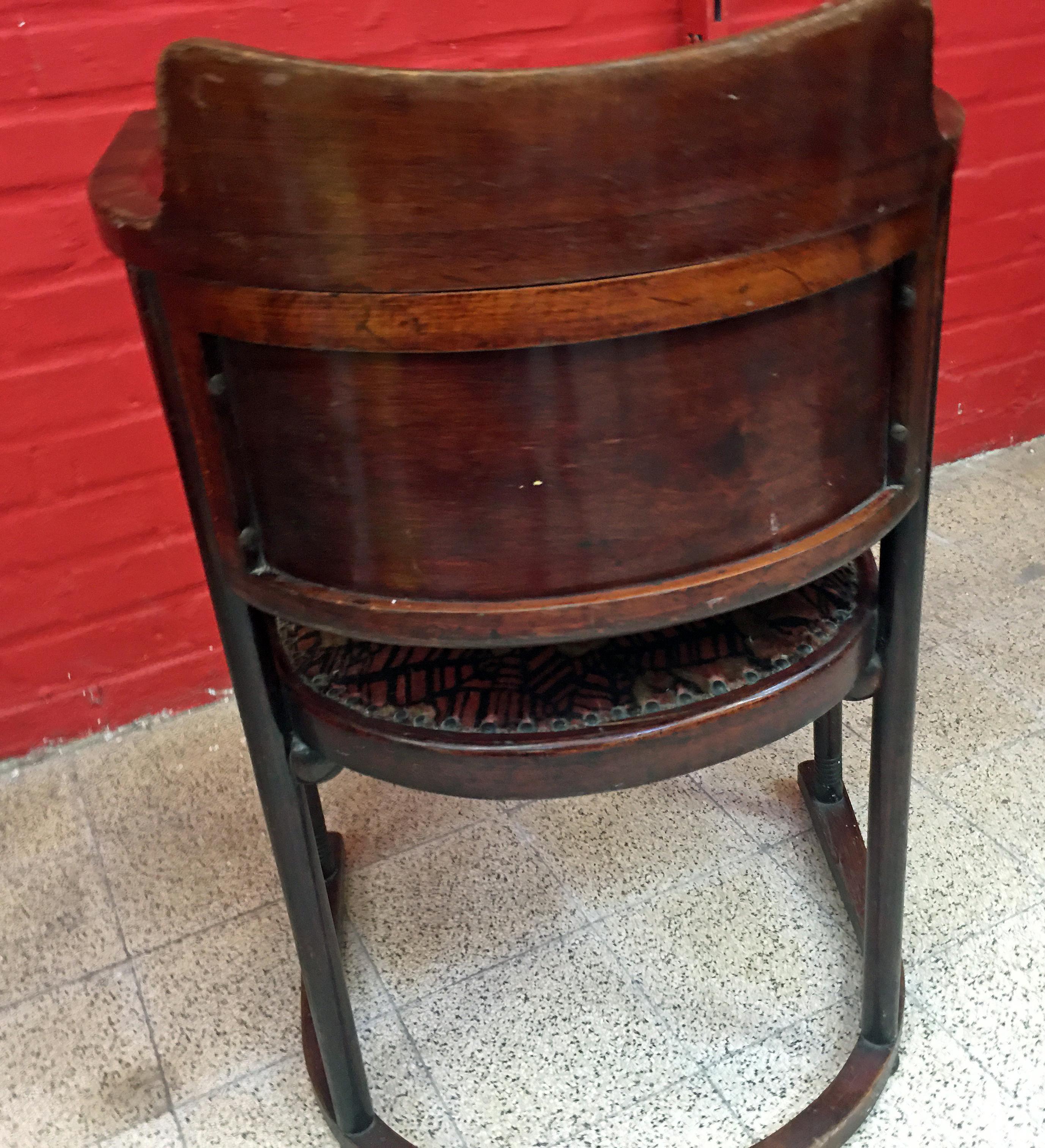 Fauteuil en hêtre courbé Hoffmann Josef, datant d'environ 1900 en vente 1