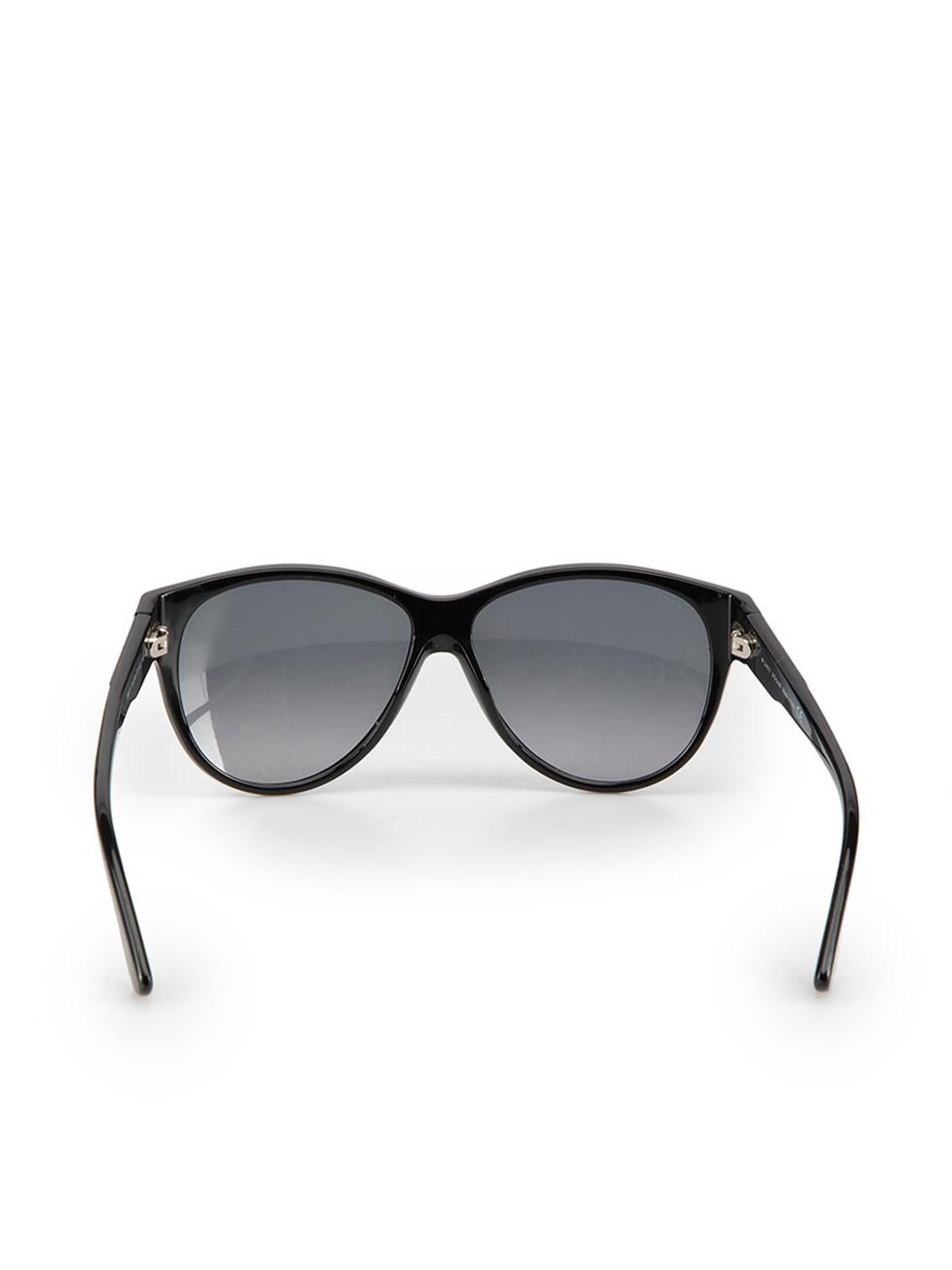 Hogan Women's Black Aviator Grey Lenses Sunglasses In Good Condition For Sale In London, GB