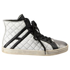 Hogan Women
s White Leather Quilted High Top Trainers