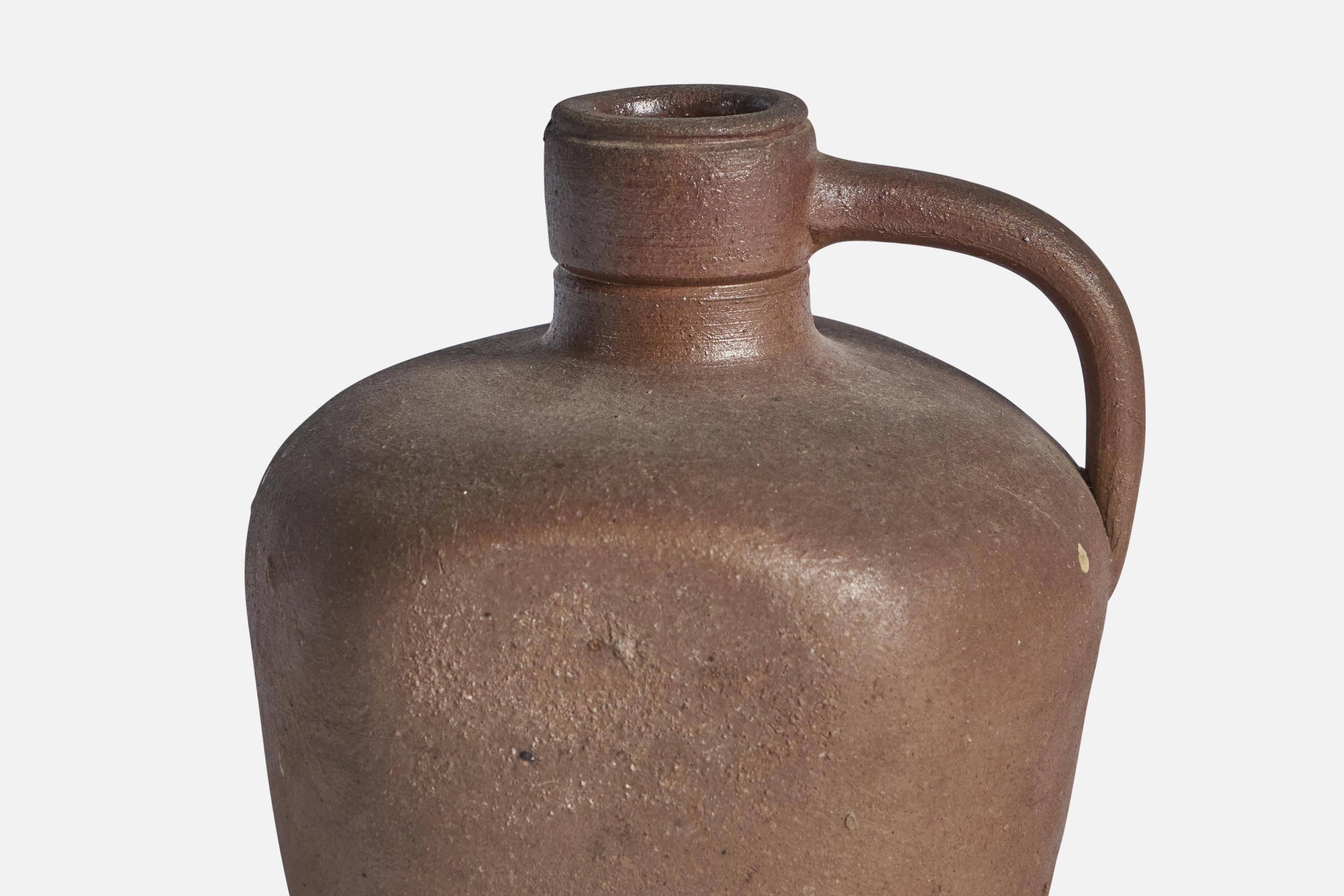 Höganäs Keramik, Pitcher, Stoneware, Sweden, 1930s In Good Condition For Sale In High Point, NC