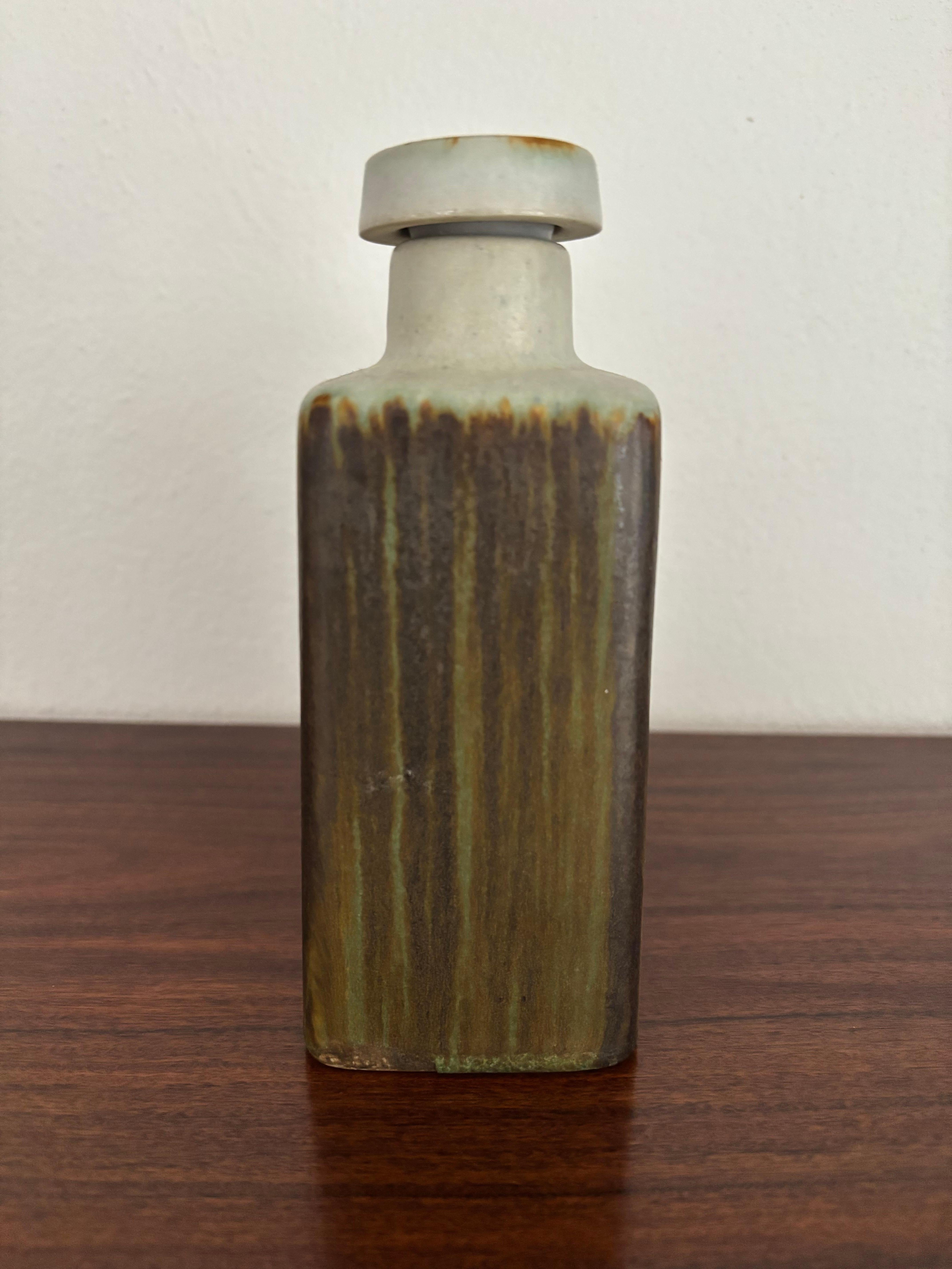 Svedese Höganäs Keramik Vaso a bottiglia in ceramica scandinava di metà secolo, anni '60 in vendita
