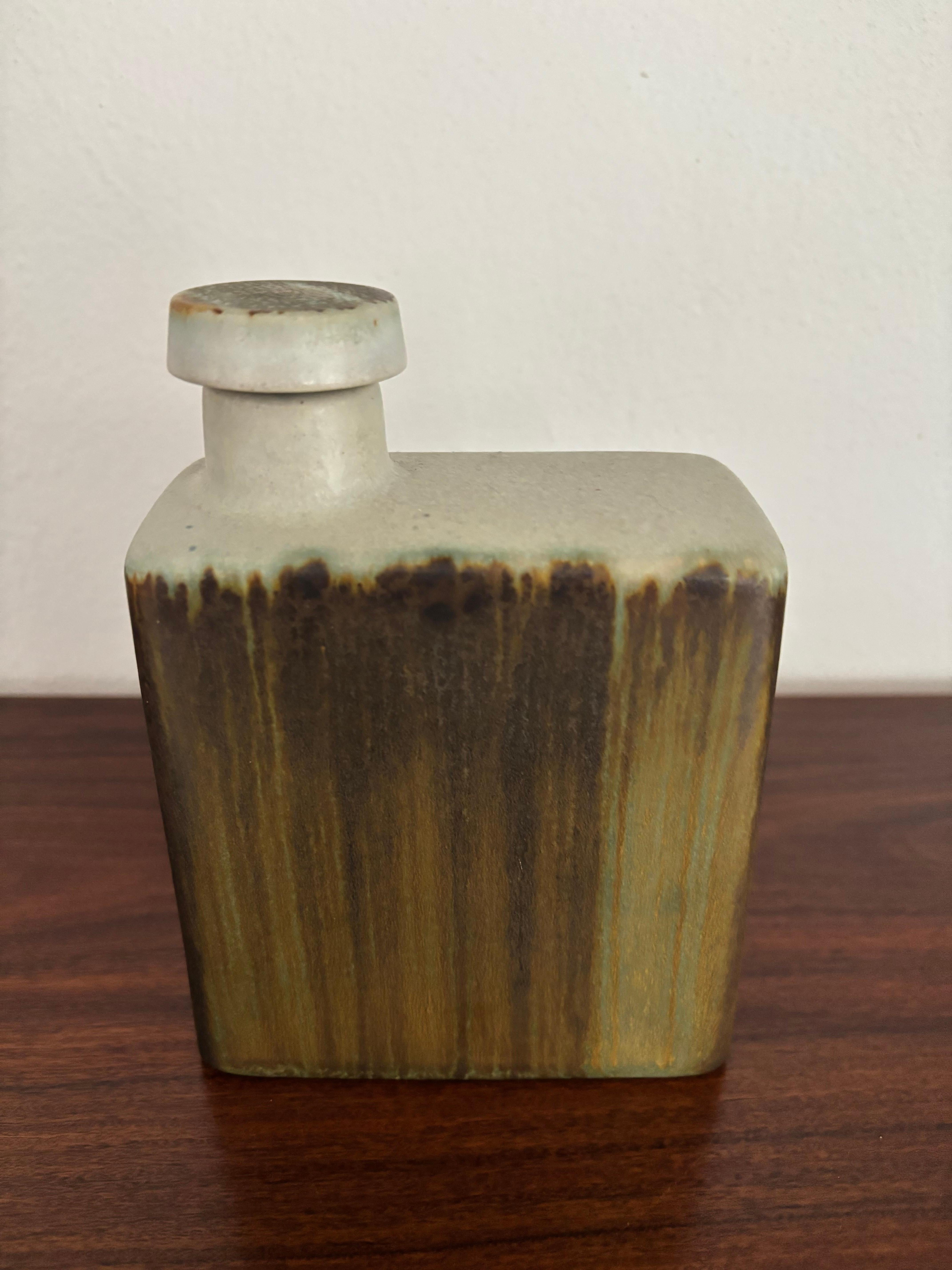 Scandinavo moderno Höganäs Keramik Vaso a bottiglia in ceramica scandinava di metà secolo, anni '60 in vendita