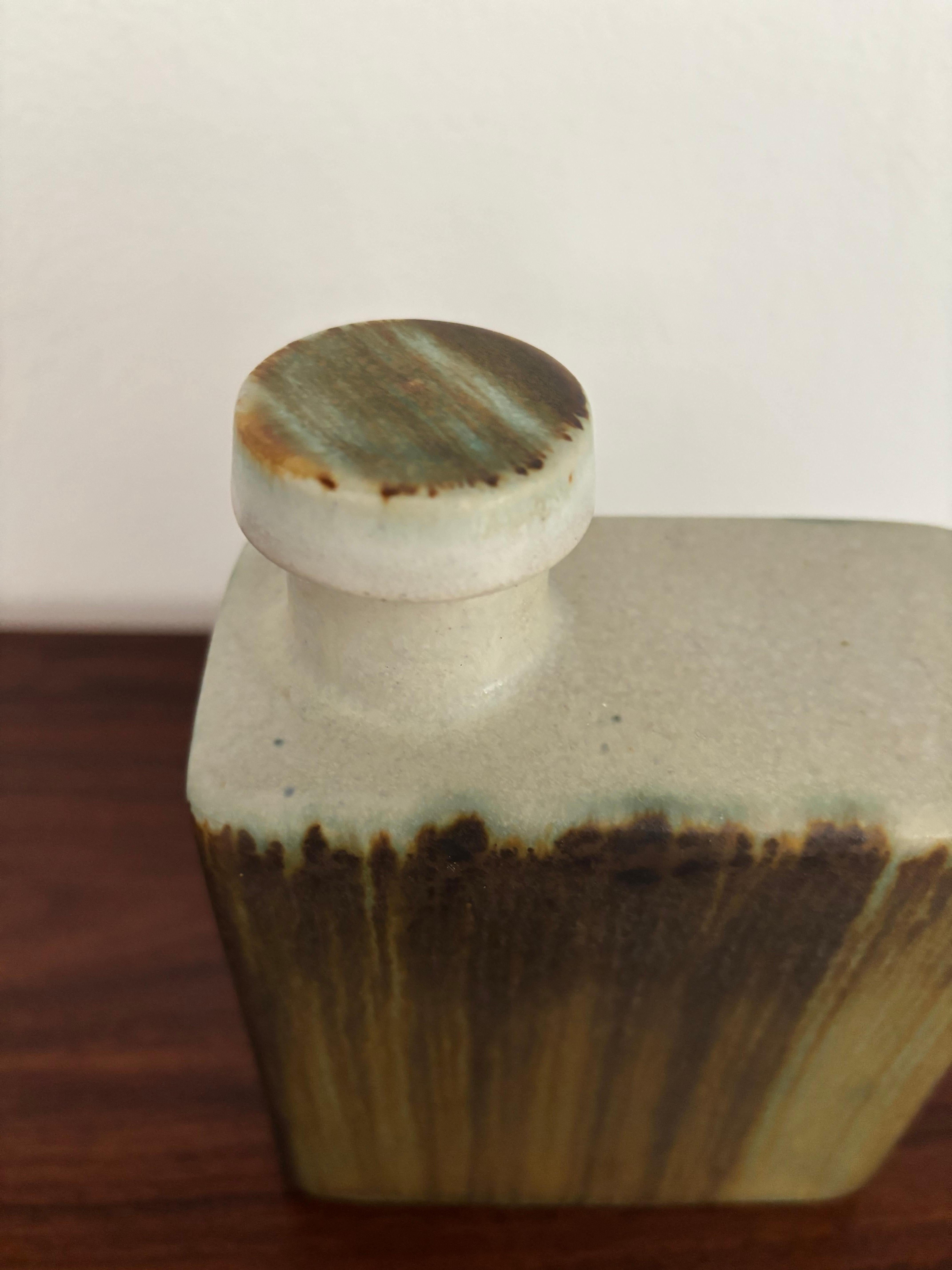 Höganäs Keramik Vaso a bottiglia in ceramica scandinava di metà secolo, anni '60 in vendita 1