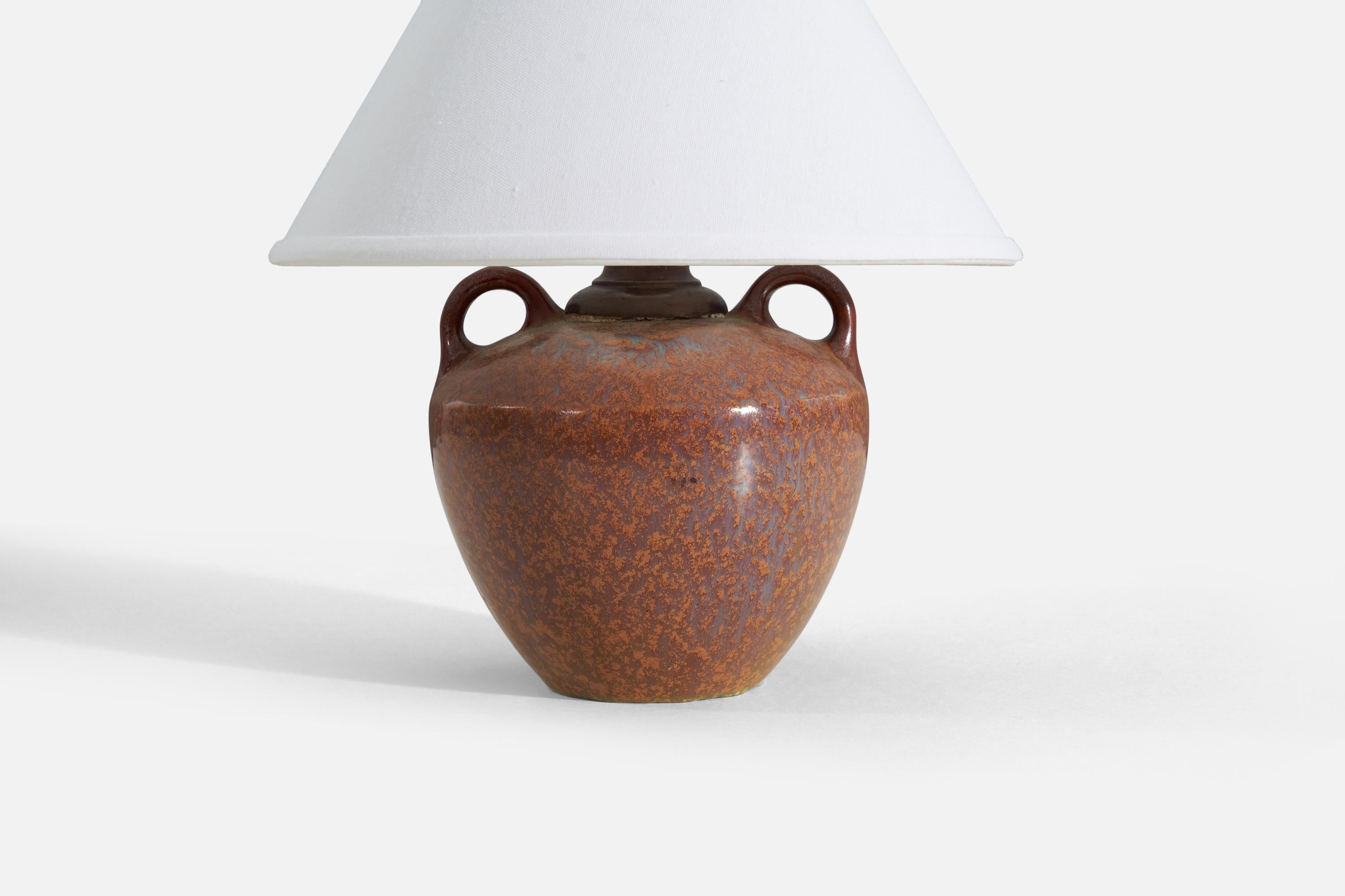 Höganäs Keramik, Table Lamp, Stoneware, Sweden, 1940s In Good Condition For Sale In High Point, NC