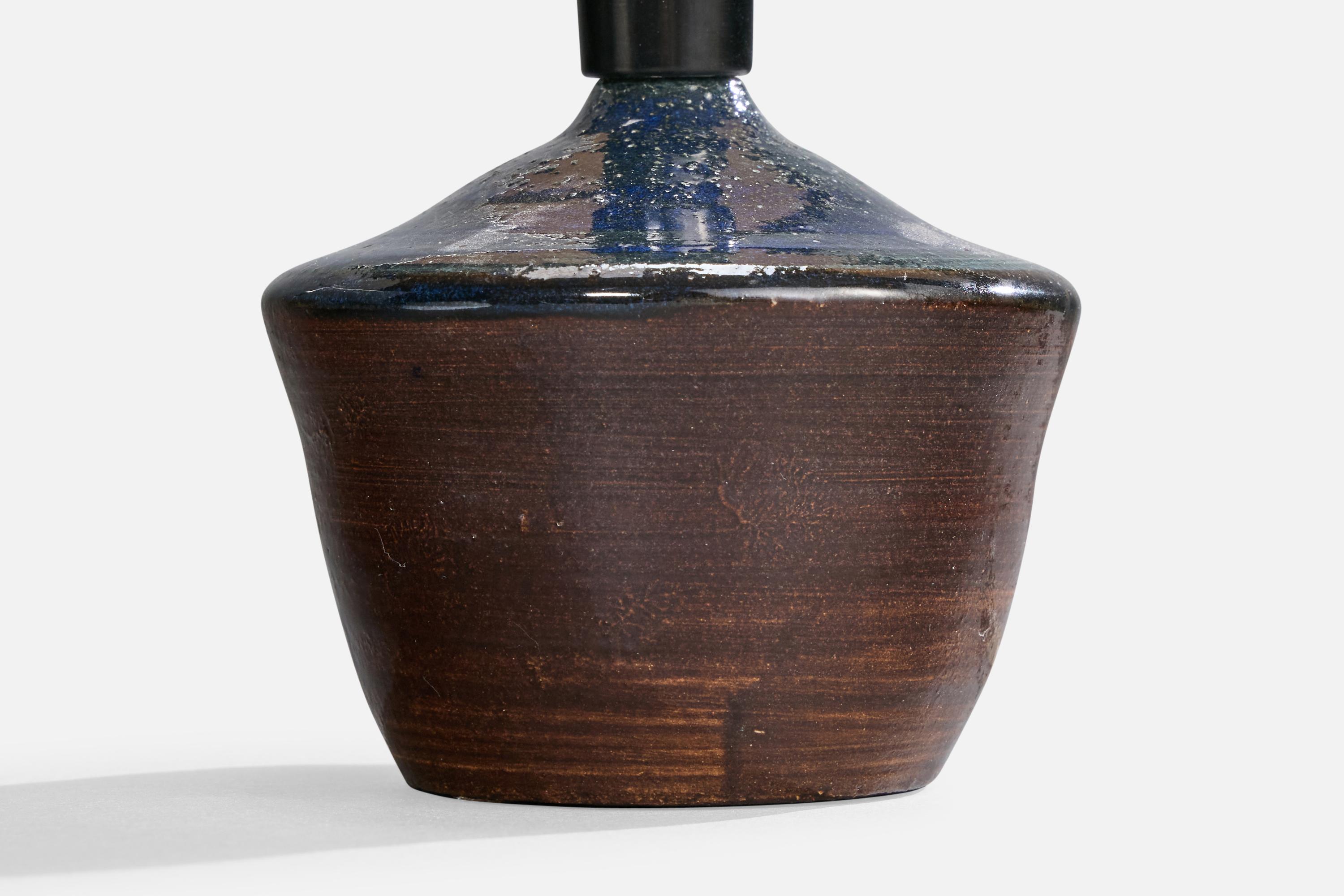 Höganäs Keramik, lampe de table, grès, Suède, années 1940 Bon état - En vente à High Point, NC