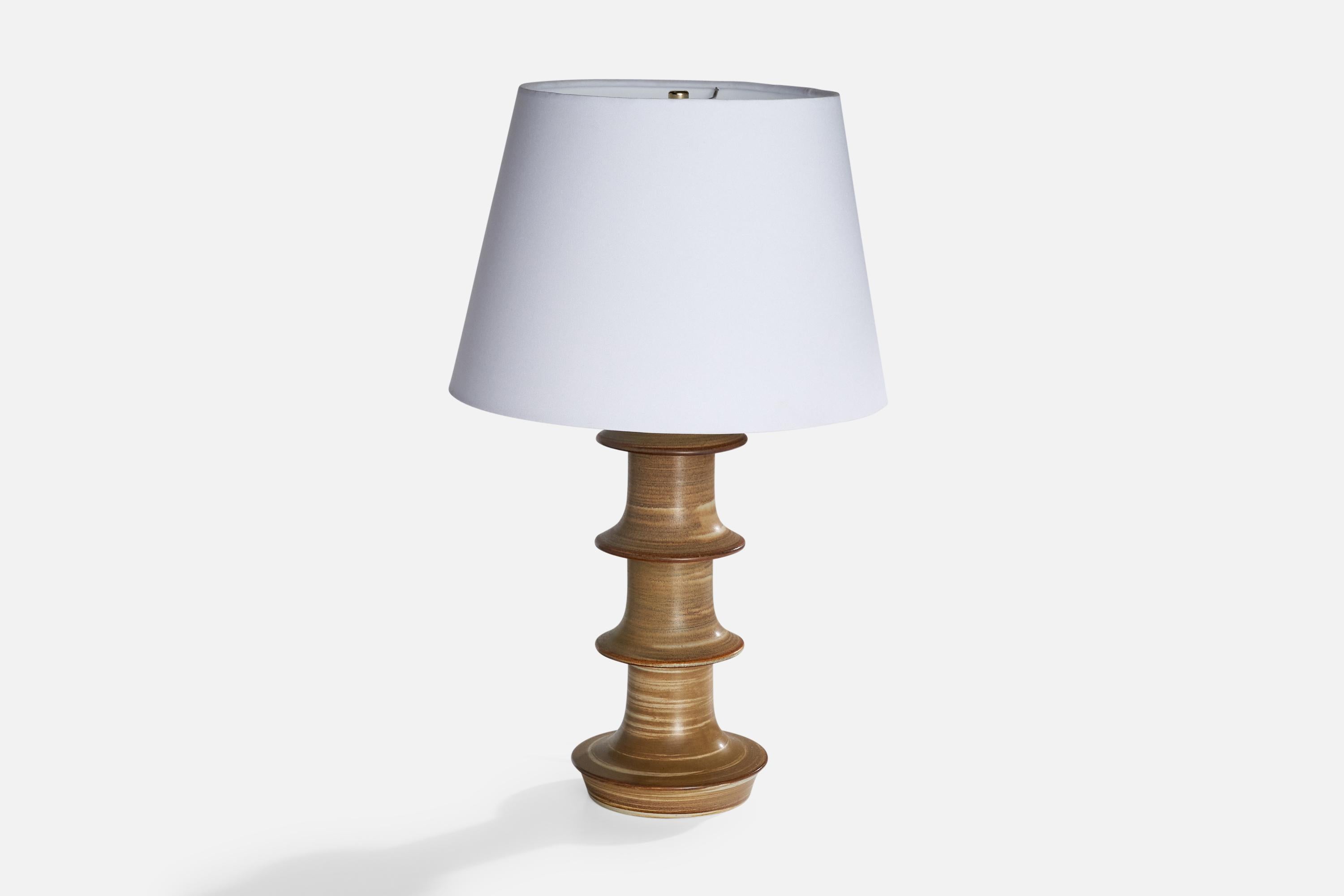 Höganäs Keramik, Tischlampen, Steingut, Schweden, 1960er Jahre im Zustand „Gut“ im Angebot in High Point, NC