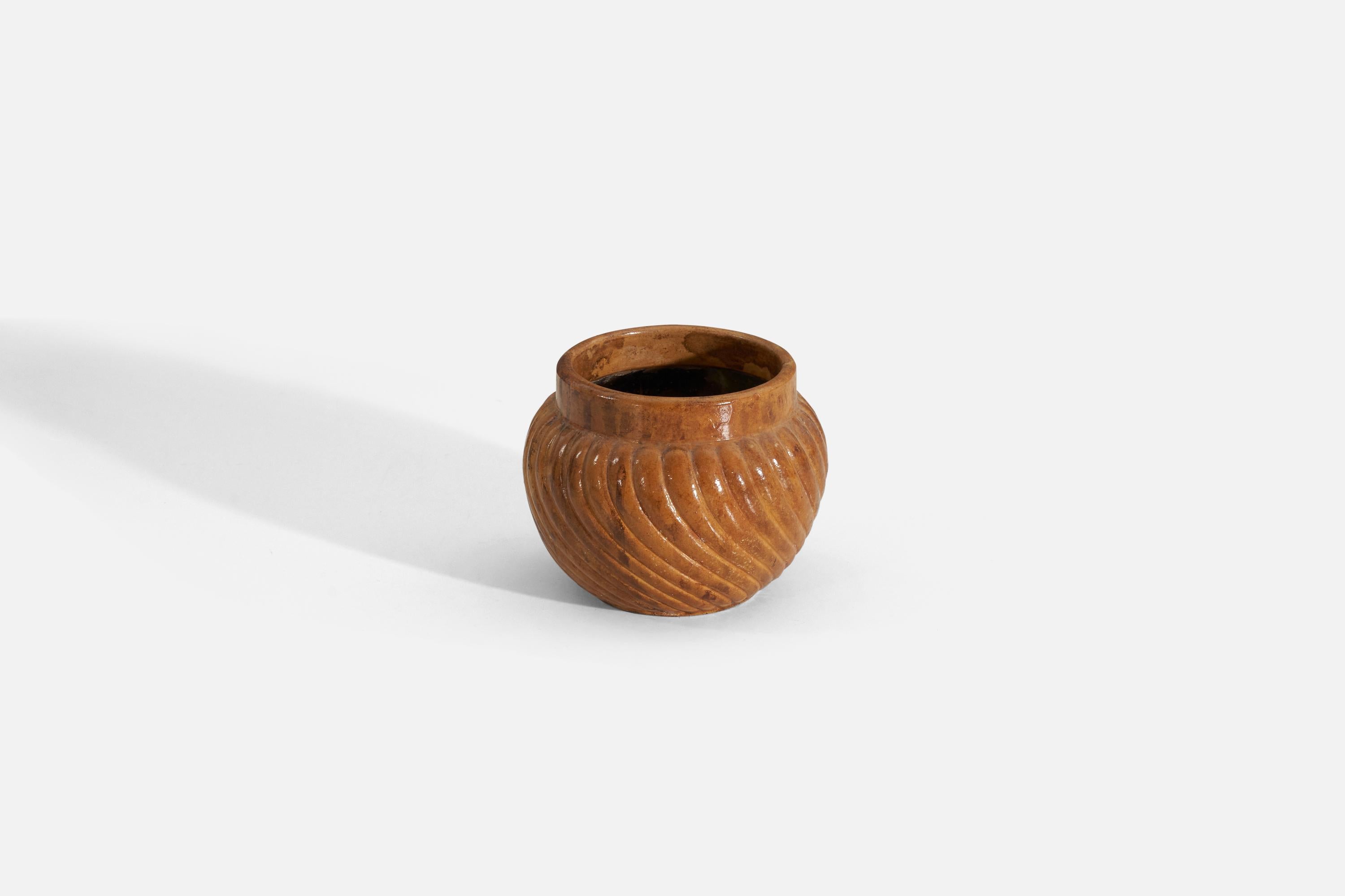 Swedish Höganas Keramik, Vase, Orange-Glazed Stoneware, Höganäs, Sweden, 1940s For Sale