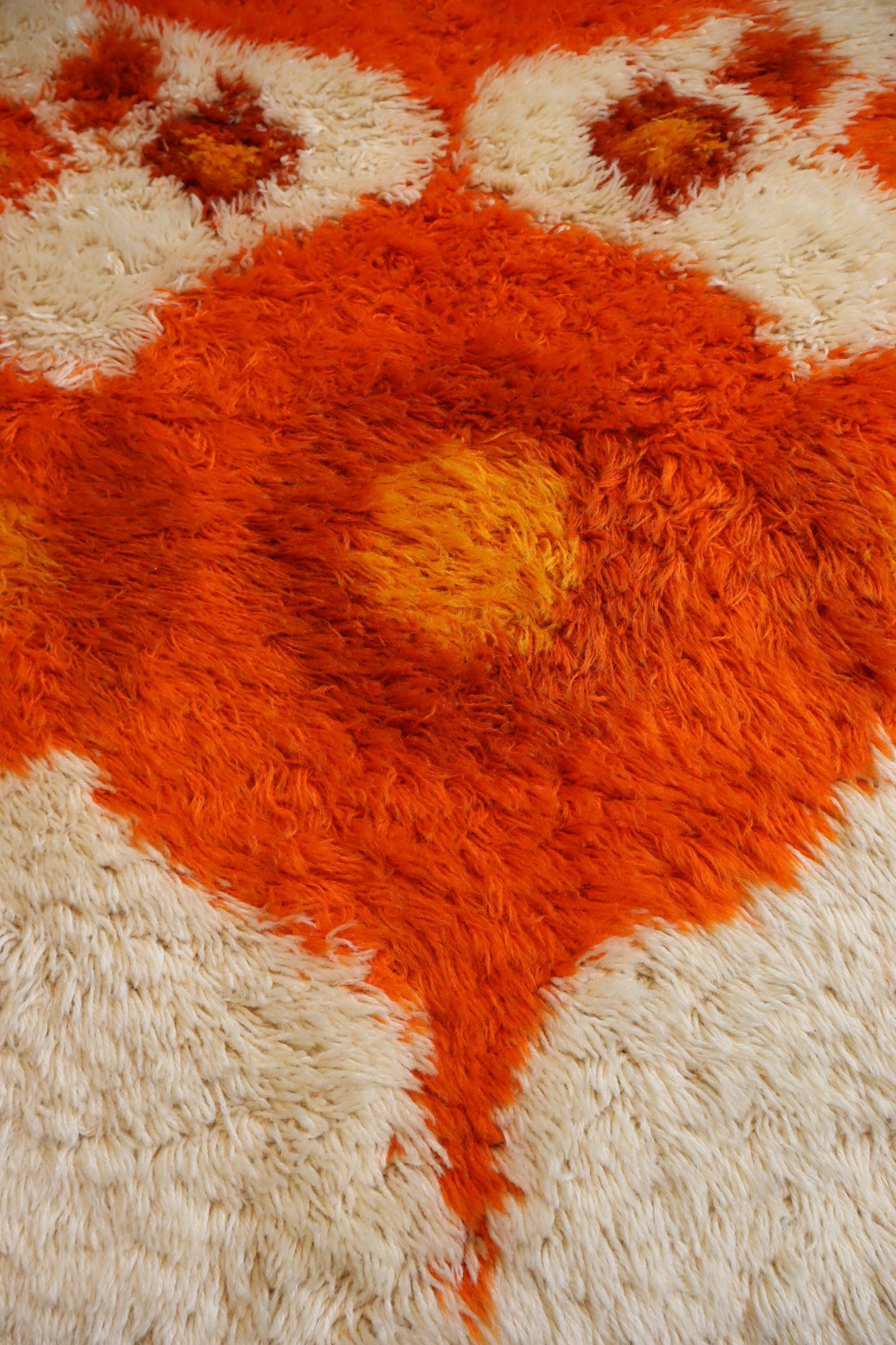 Woven Hojer Eksport mid-century wool carpet: 
