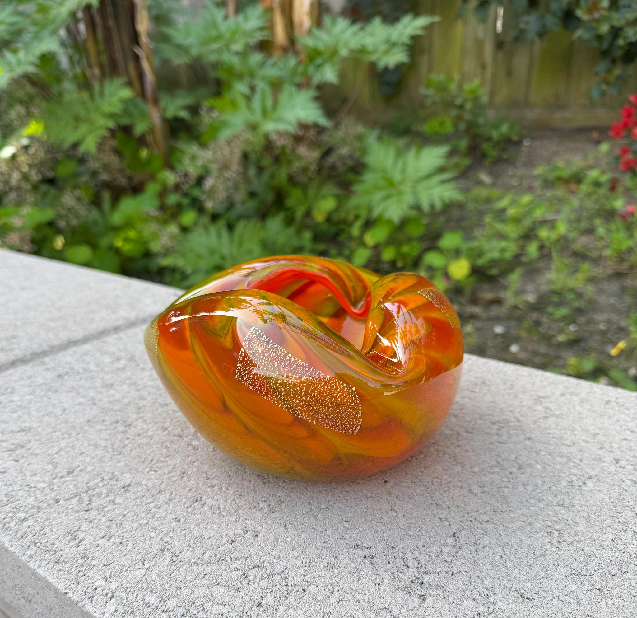 Hokuyo Art Glass Ikebana Ashtray / Bowl , Japan, c.1970 For Sale 6