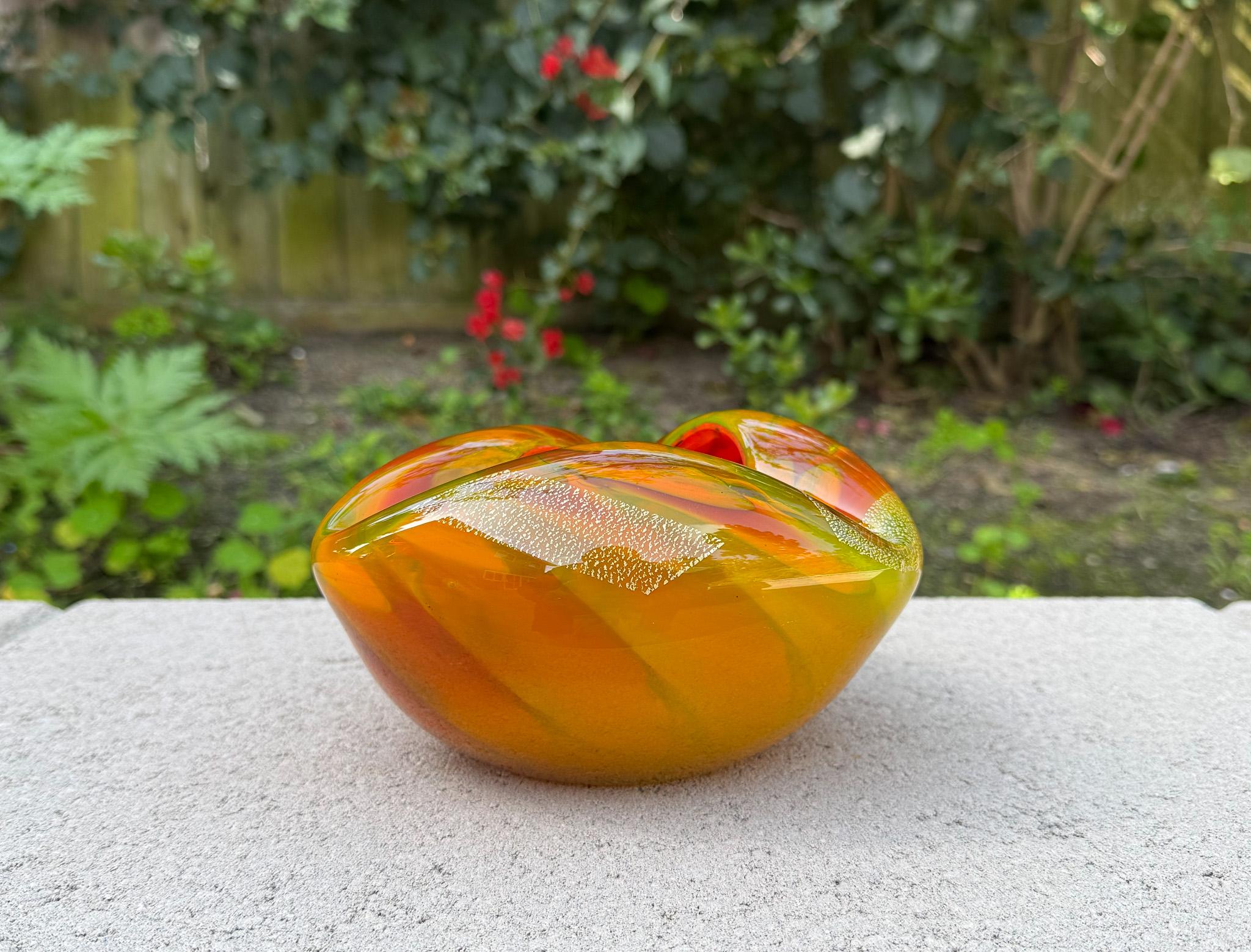Hokuyo Art Glass Ikebana Ashtray / Bowl , Japan, c.1970 For Sale 7