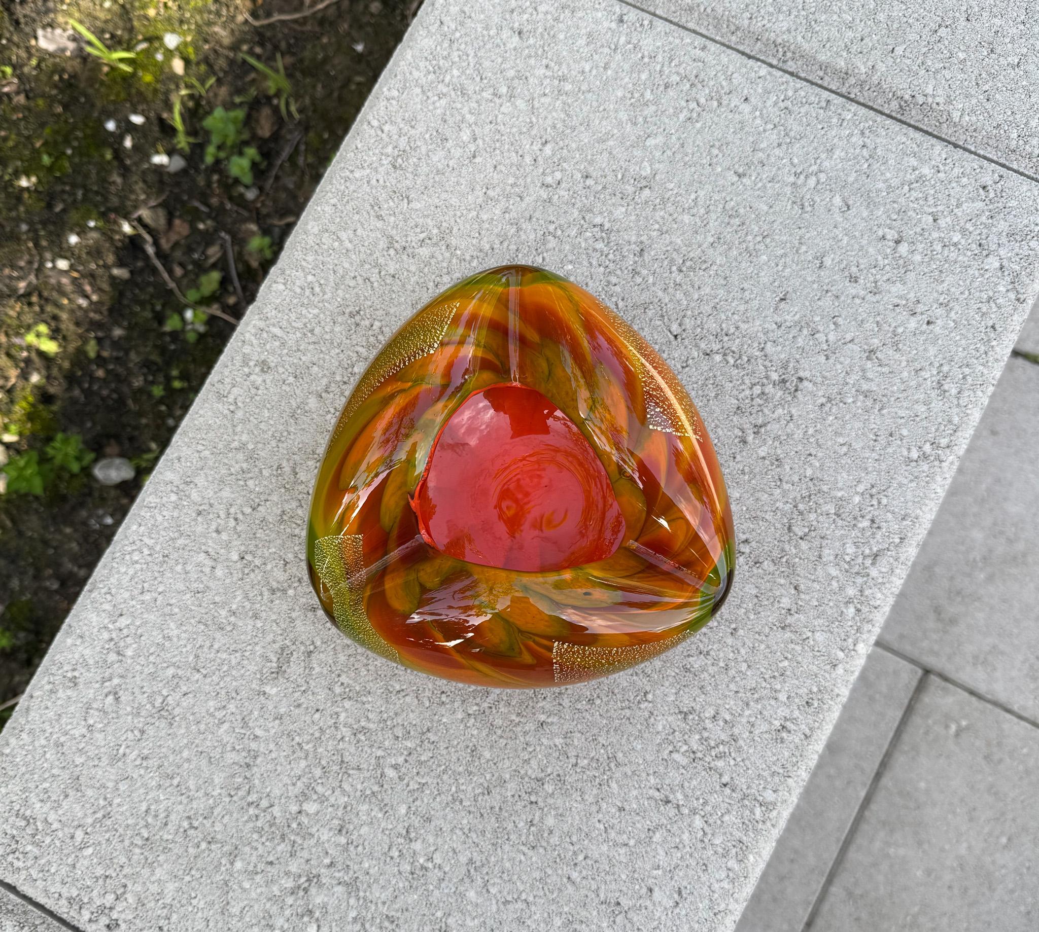 Hokuyo Art Glass Ikebana Ashtray / Bowl , Japan, c.1970 For Sale 8