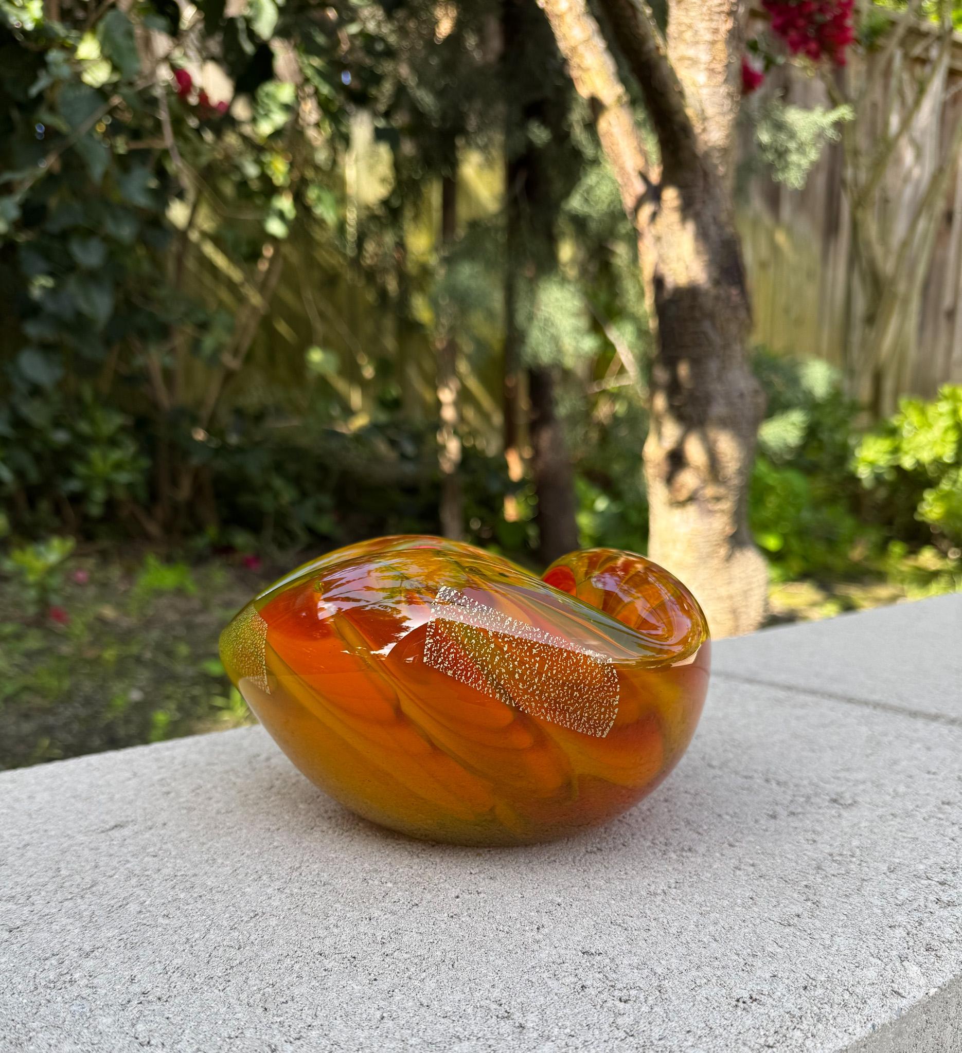 Hokuyo Art Glass Ikebana Ashtray / Bowl , Japan, c.1970 For Sale 11