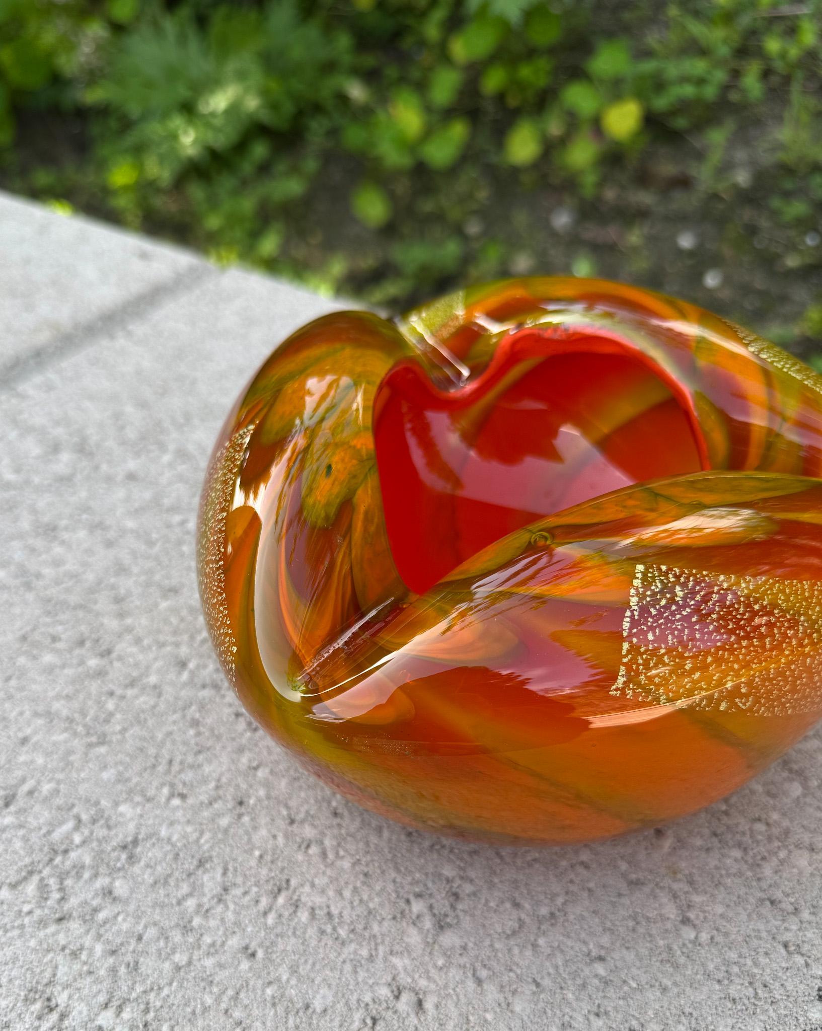 Hokuyo Art Glass Ikebana Ashtray / Bowl , Japan, c.1970 For Sale 1