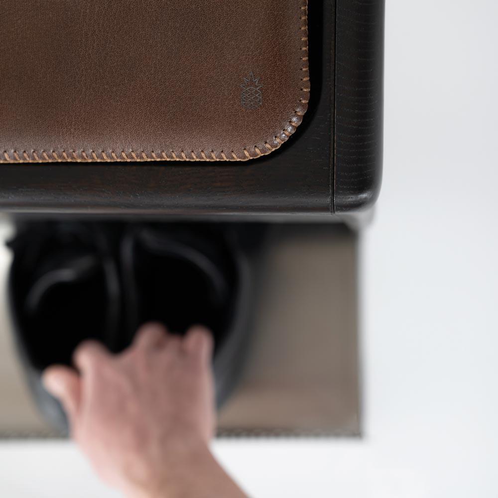 Turc HOL Banc et porte-chaussures Oak Cushioned Black Rectangular en vente