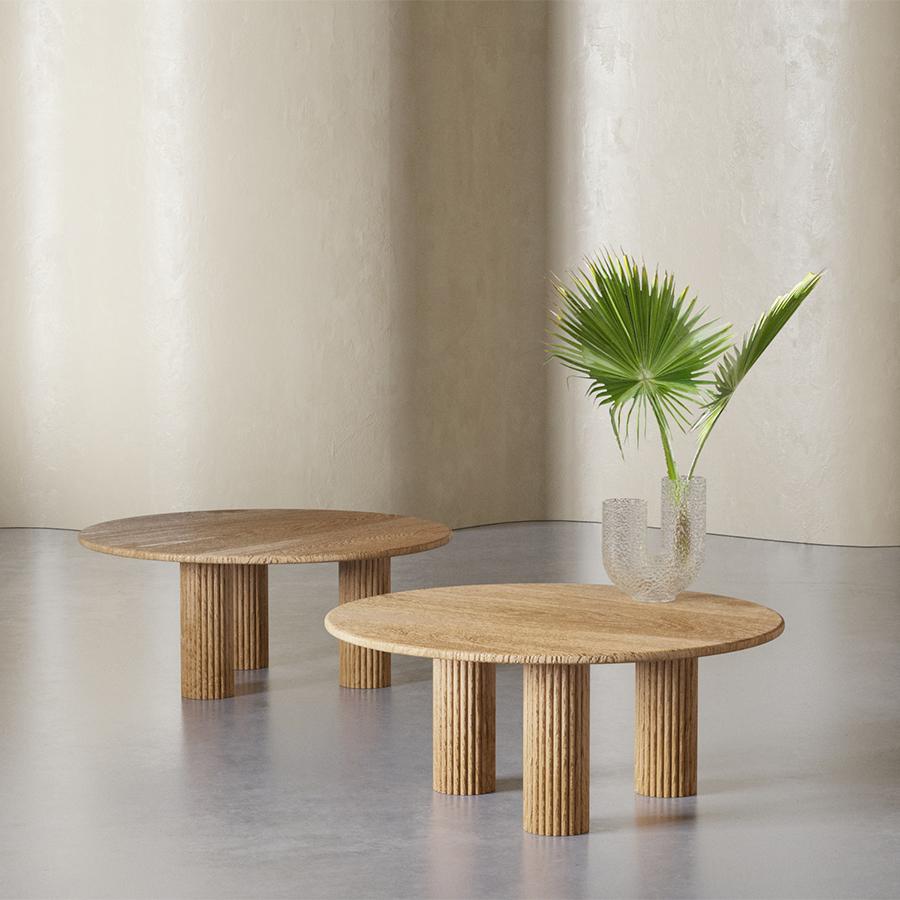 The modern and simple design consists of two coffee tables that save internal internal control space. Each piece is used as a service table by pulling the seat. Solid wood is designed as a durable element that is rich in texture and provides