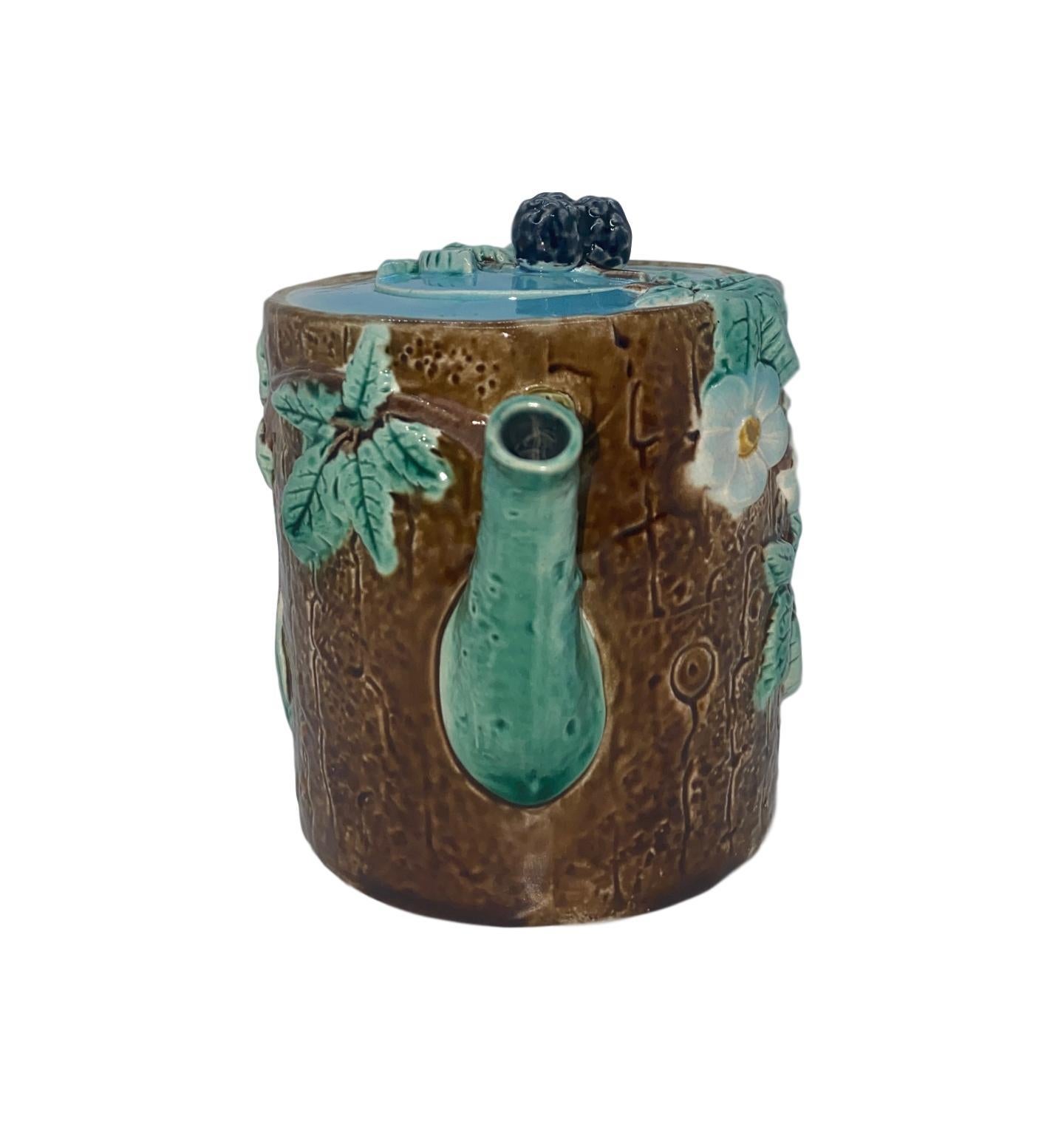 English Holdcroft Majolica Blackberry on Tree Trunk Teapot, Turquoise Blue Cover c. 1877 For Sale