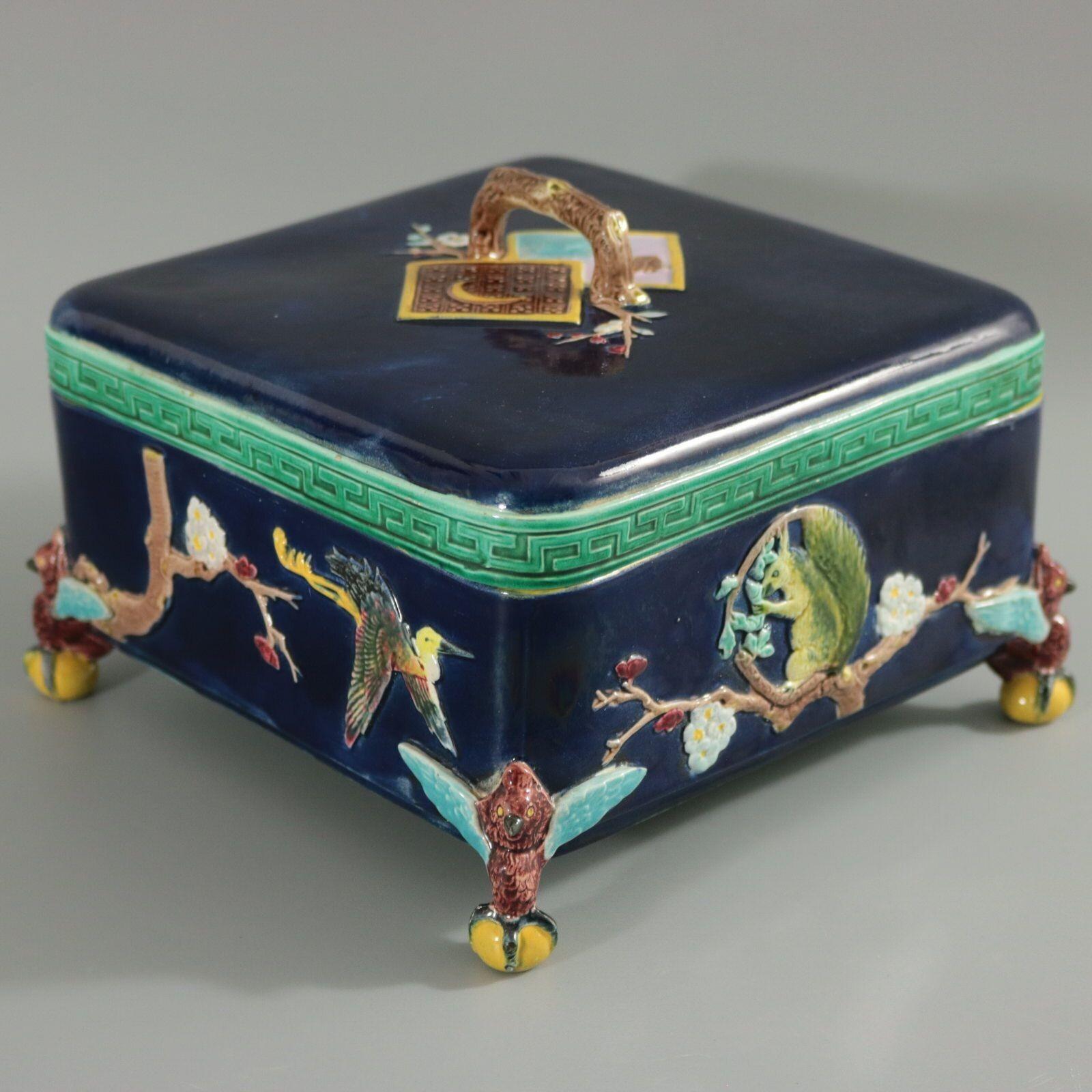 Holdcroft Majolica Square Box and Cover In Good Condition For Sale In Chelmsford, Essex