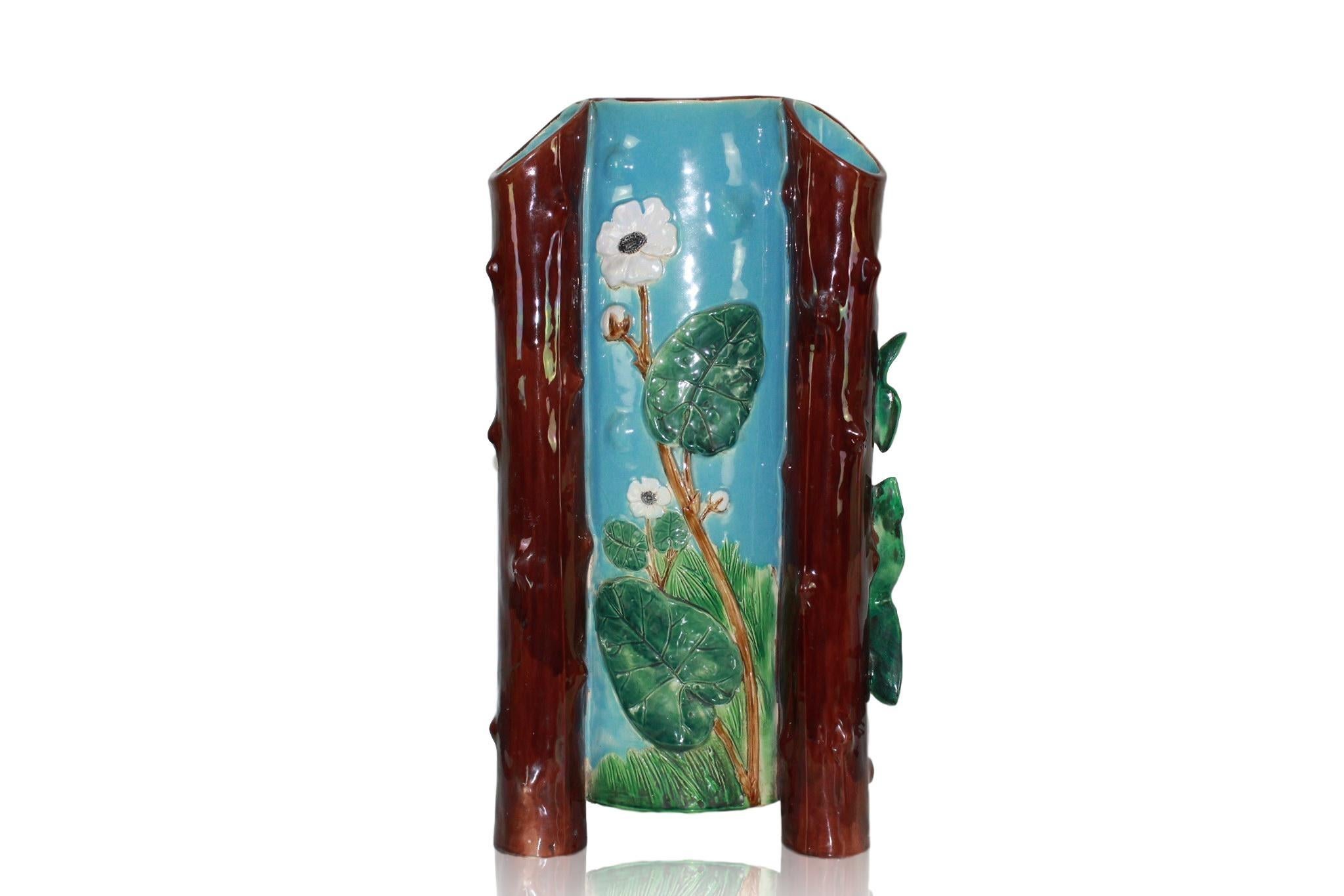 Holdcroft Majolica Umbrella Stand, English, circa 1875 In Good Condition For Sale In Banner Elk, NC