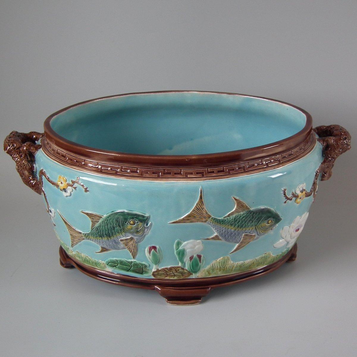 Holdcroft Oval Majolica Fish and Lilies Jardinière 11