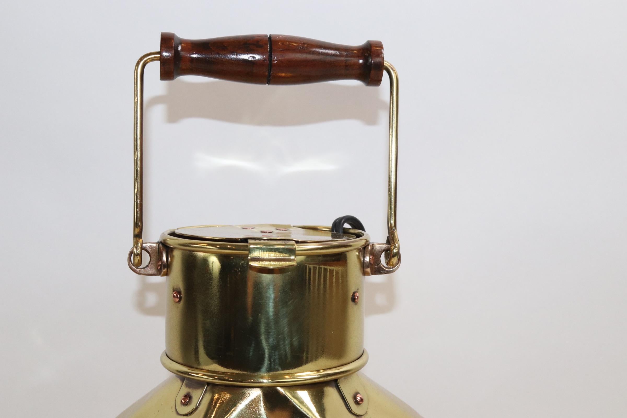 boat lantern holder