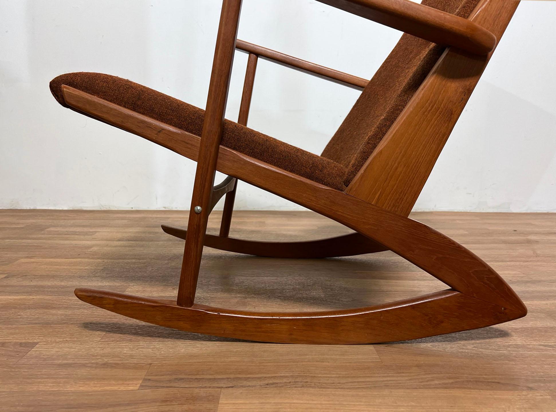 Sculptural Danish teak rocker by Holger Georg Jensen for Tønder Møbelværk, circa 1960s.