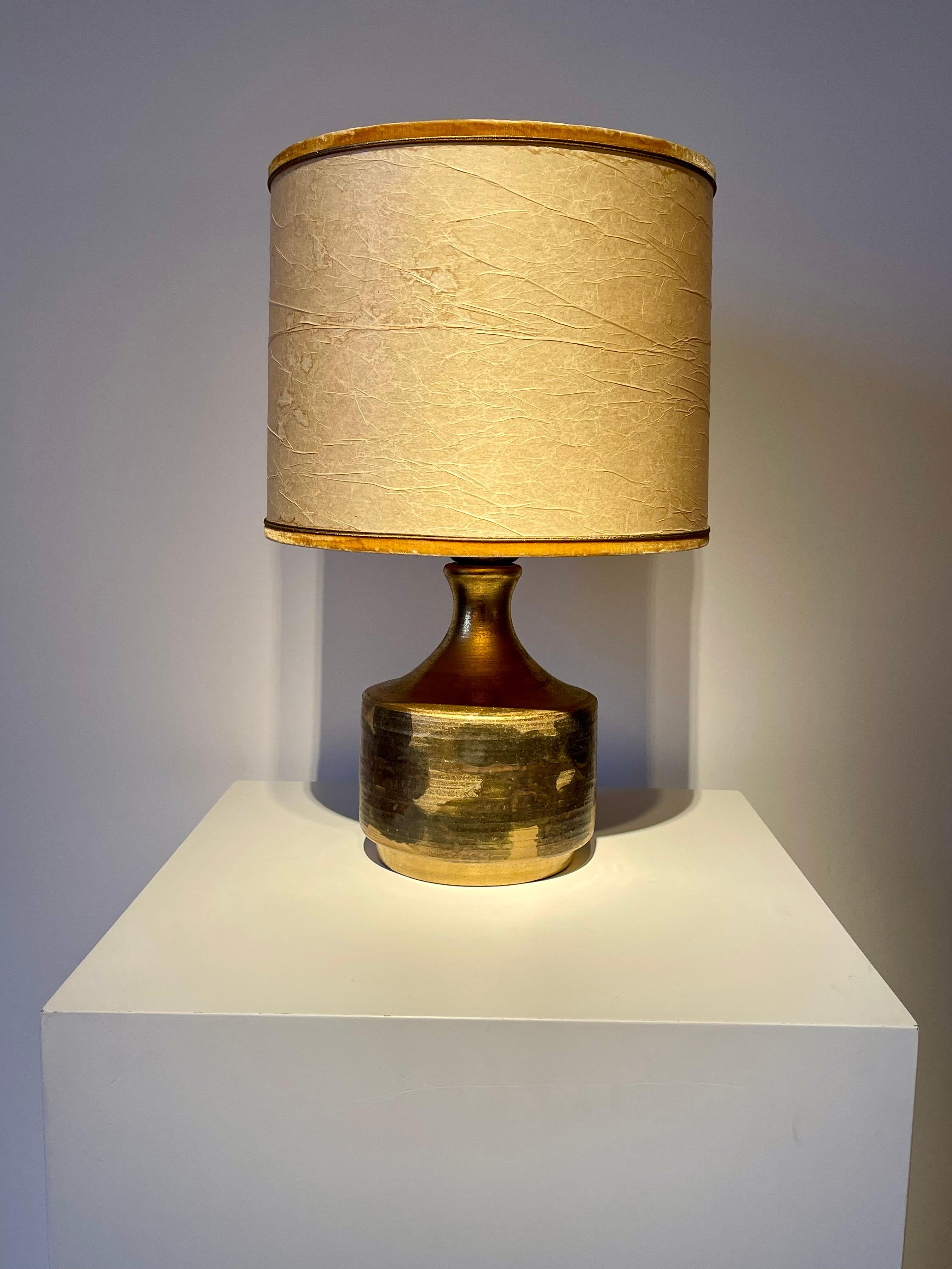 Finnish Holger Granbäck, Ceramic Table Lamp, Gold Glaze, Finland 1960s For Sale