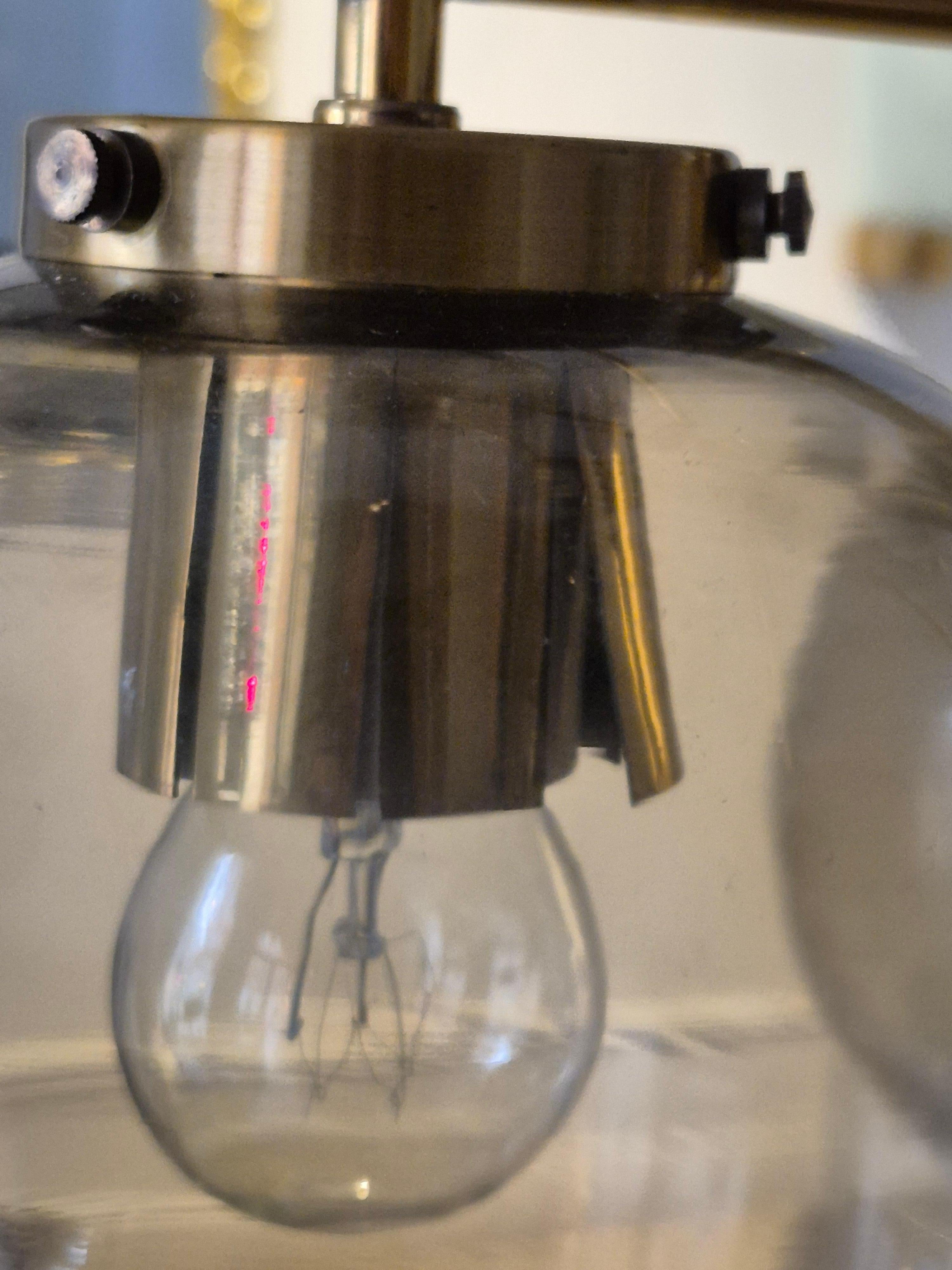 Holger Johansson, chandelier in brass and grey glass, Scandinavian Modern in vendita 3