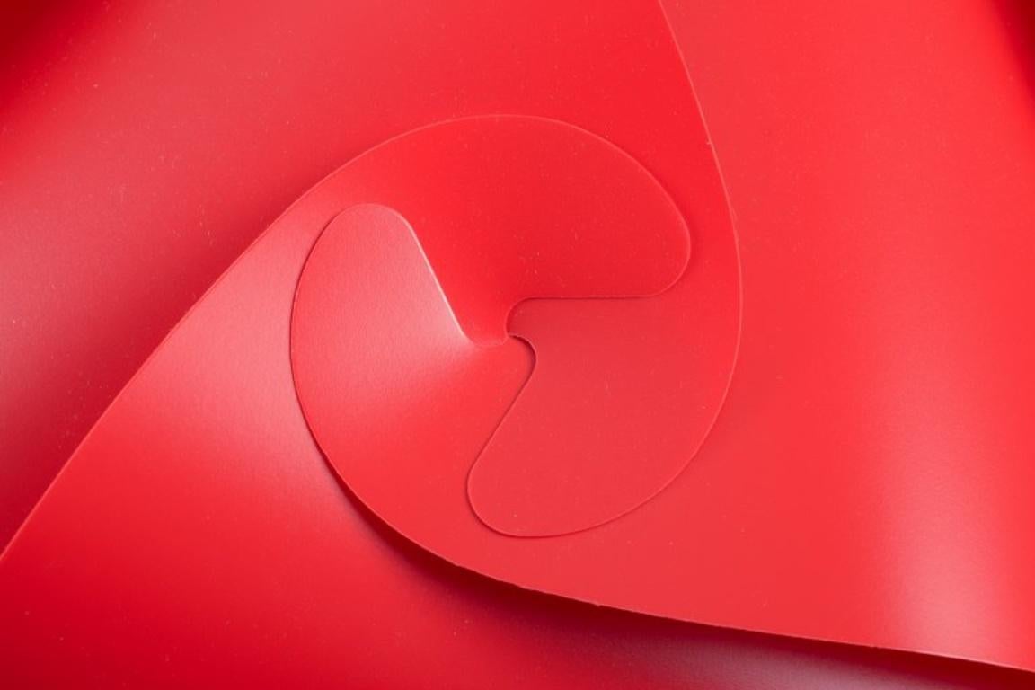 Holger Strøm, Ciondolo IQlight. Lampada da soffitto in plastica rossa.  1970s in vendita 2