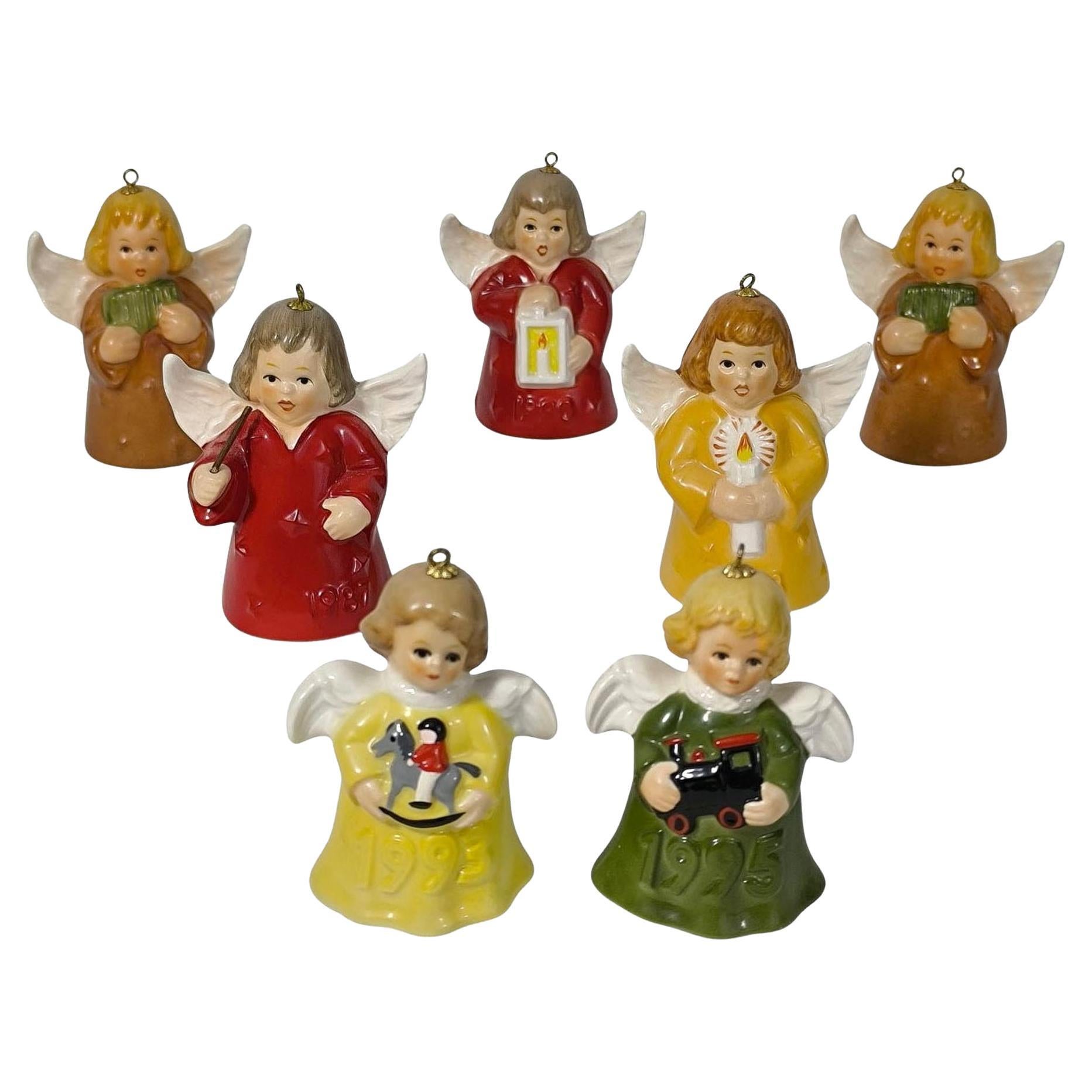 Cadeau de Noël - Goebel Set of Seven Vintage Annual Angel Bell Christmas Ornaments