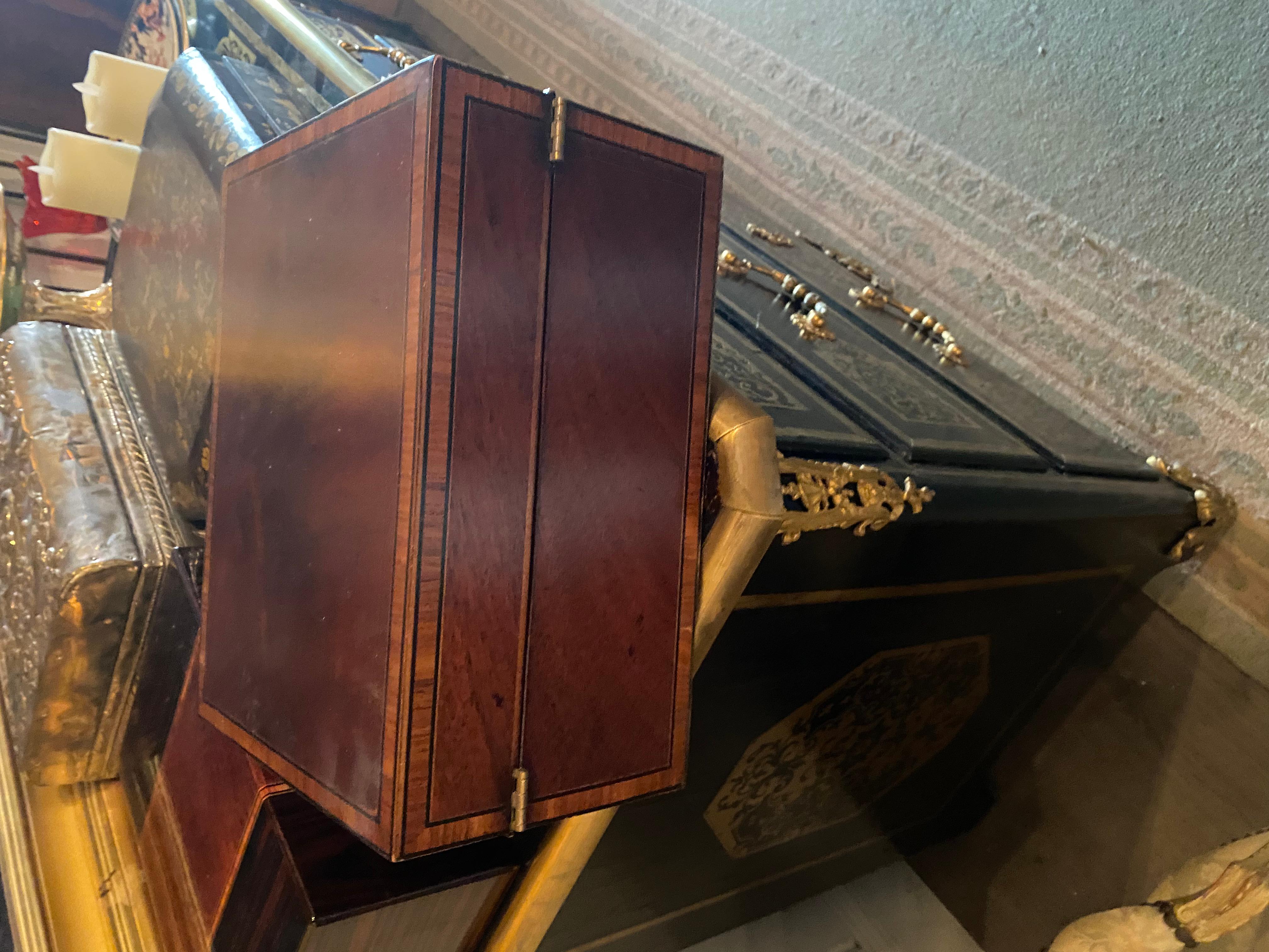 Mogano REGALO DI VACANZA, Bellissimo Humidor inglese in mogano e legno satinato con int. in vendita