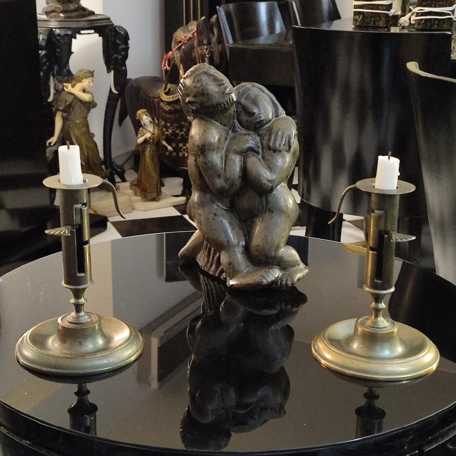 REGALO DI VACANZA - Coppia di candelieri a pressione in ottone antico con elevazione meccanica In condizioni buone in vendita a Bochum, NRW