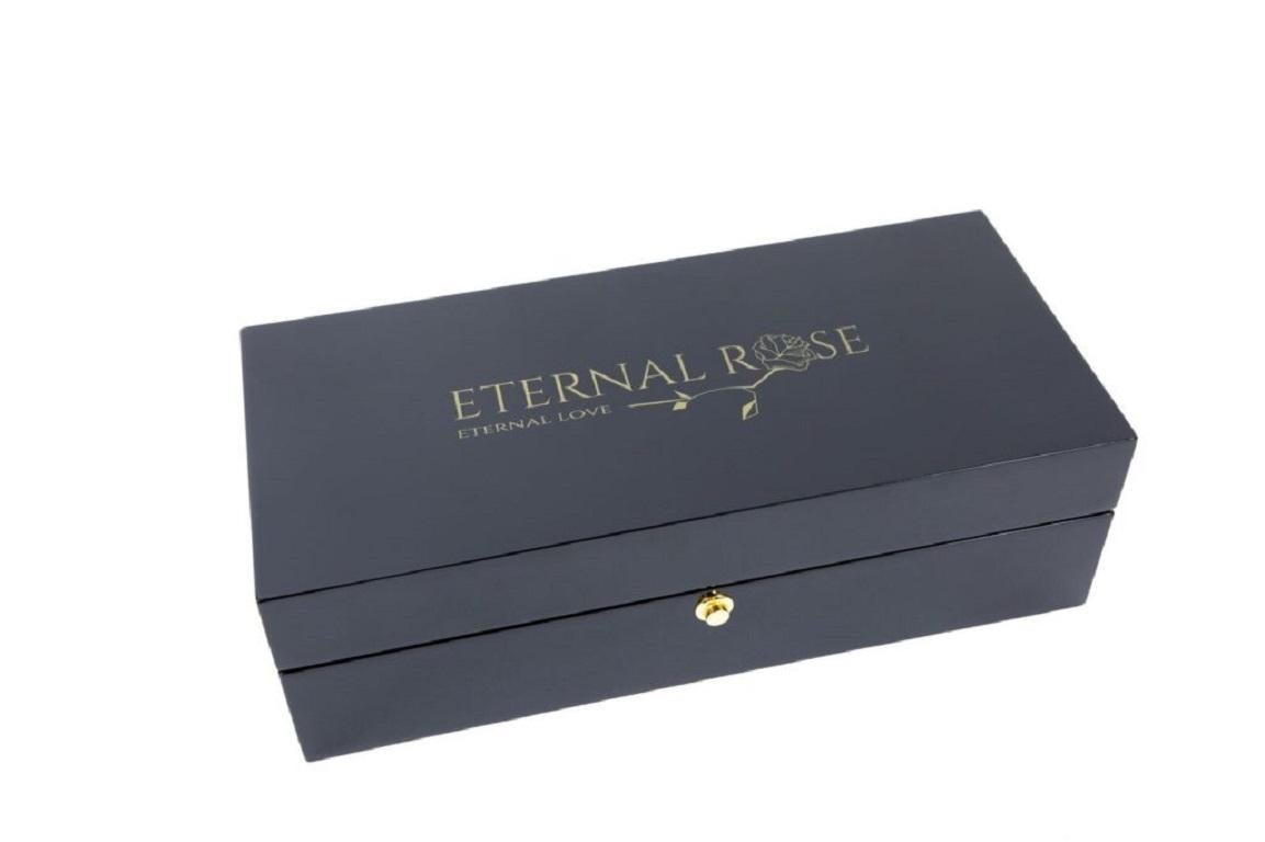 Modern Holiday Rose with Glossy Lacquer Finish & 24k Gold with LED Display For Sale
