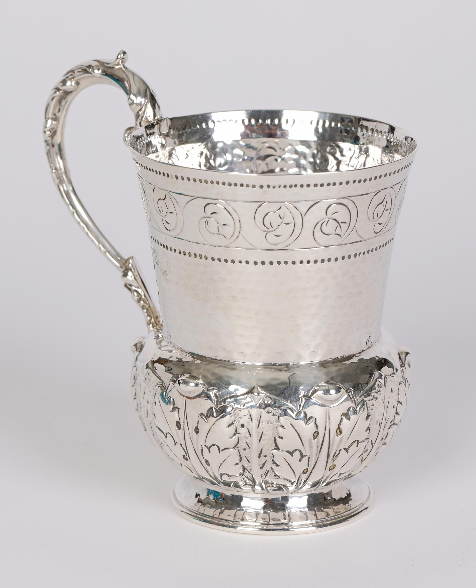 Holland Aldwinckle & Slater Arts & Crafts Silver Christening Mug, London, 1900  For Sale 4