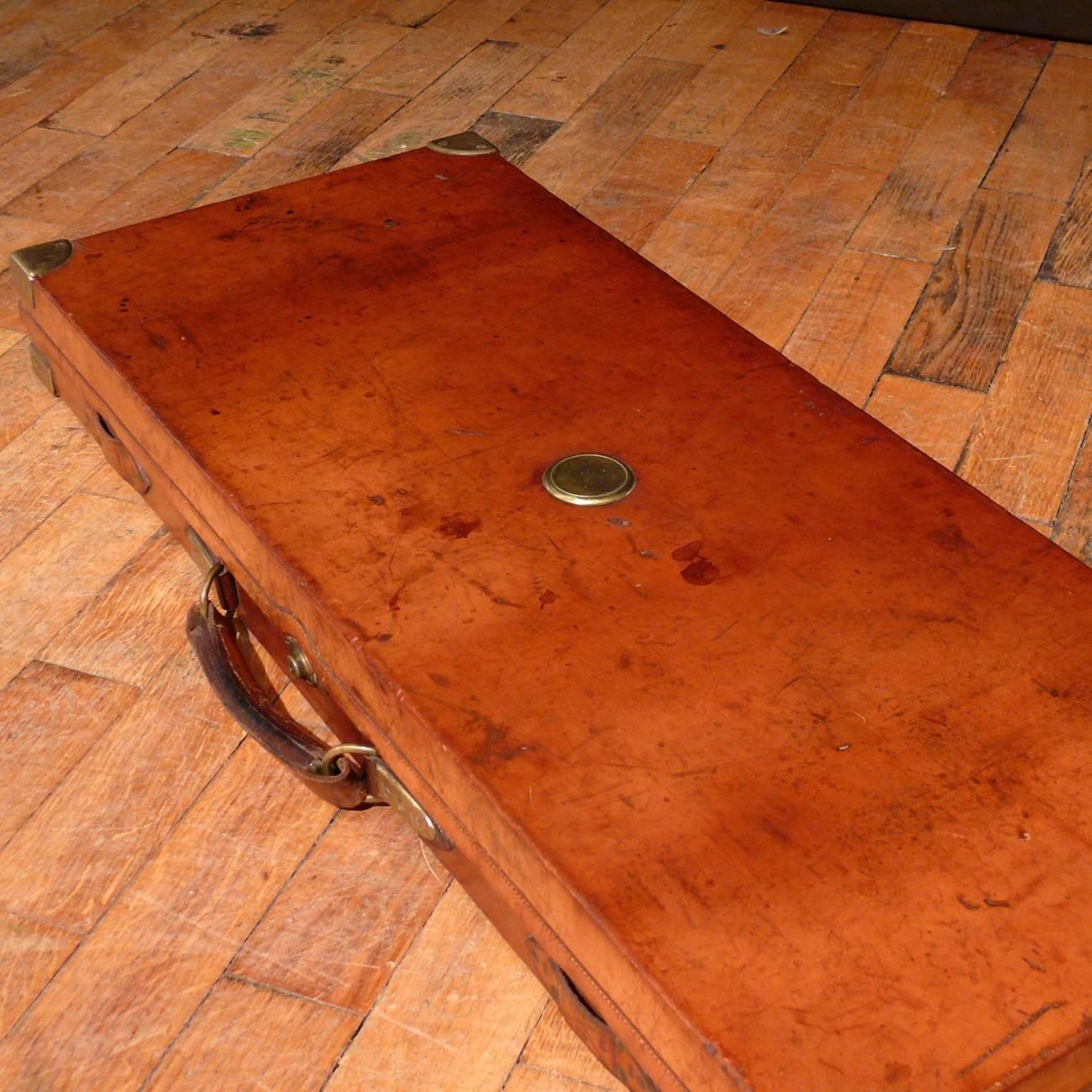 English Holland and Holland Leather Double Gun Case, circa 1900 For Sale