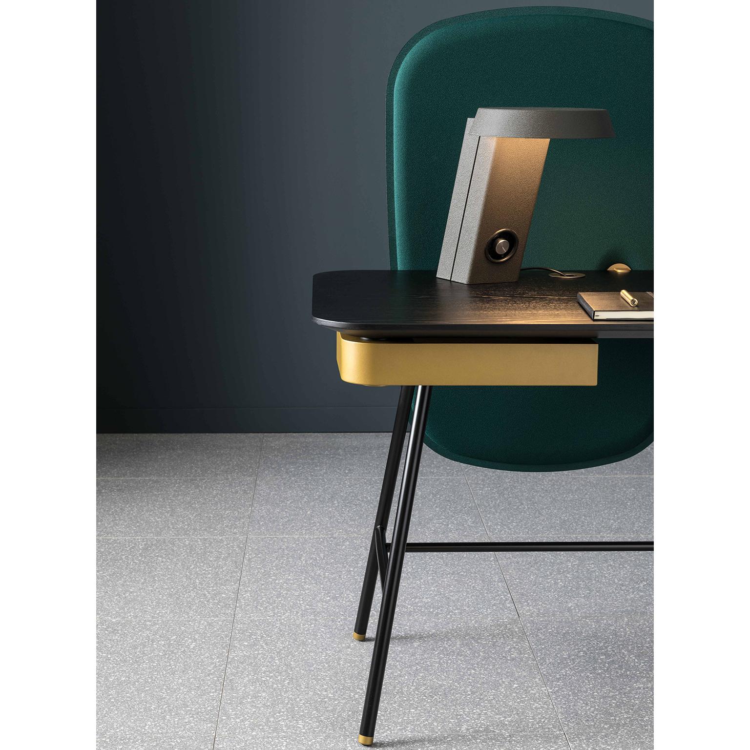 SP01 Holland-Schreibtisch aus Kohlenstoff gebeizter Esche, hergestellt in Italien (Art déco) im Angebot