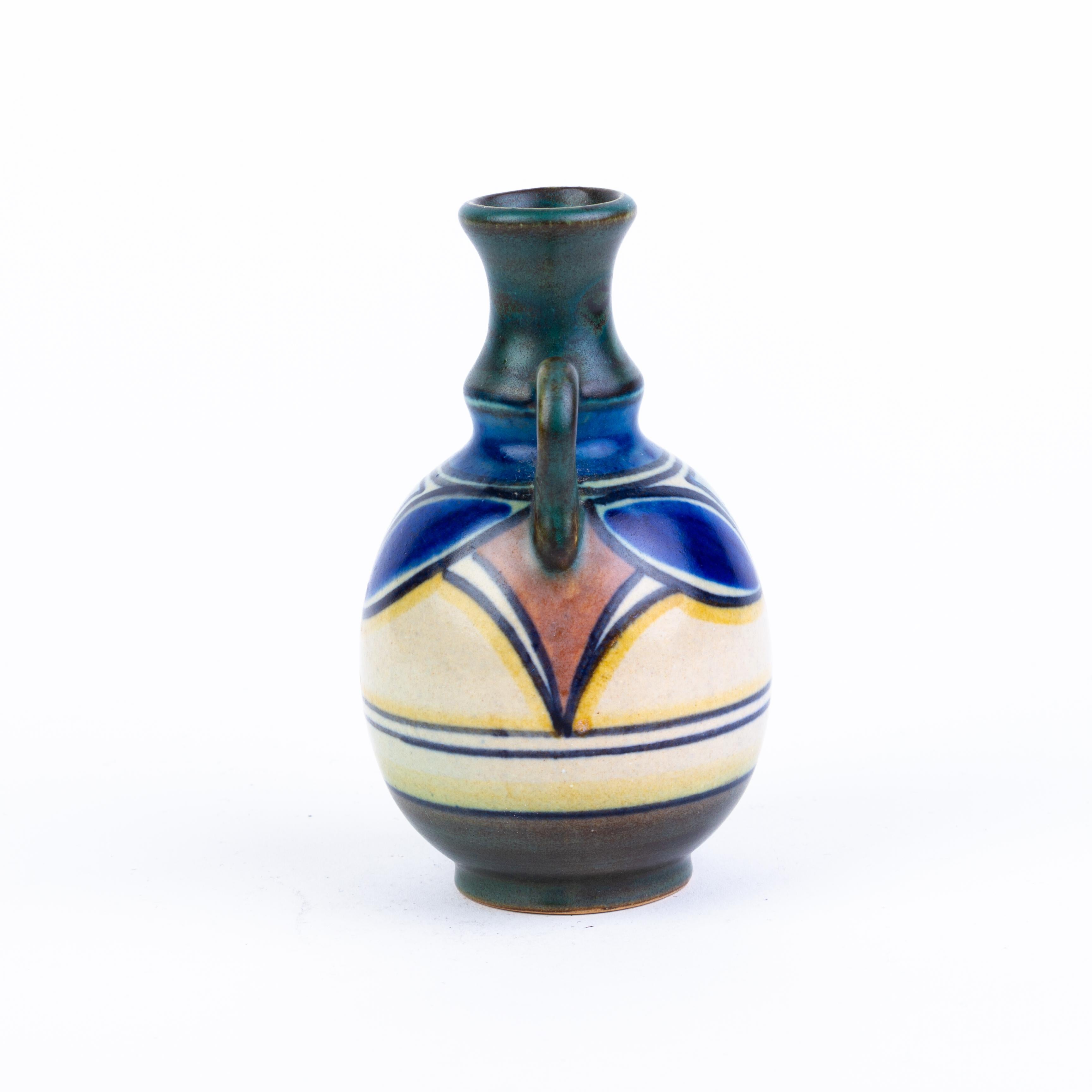 Holland Dutch Art Pottery Earthenware Vase 
Good condition 
From a private collection.
Free international shipping.