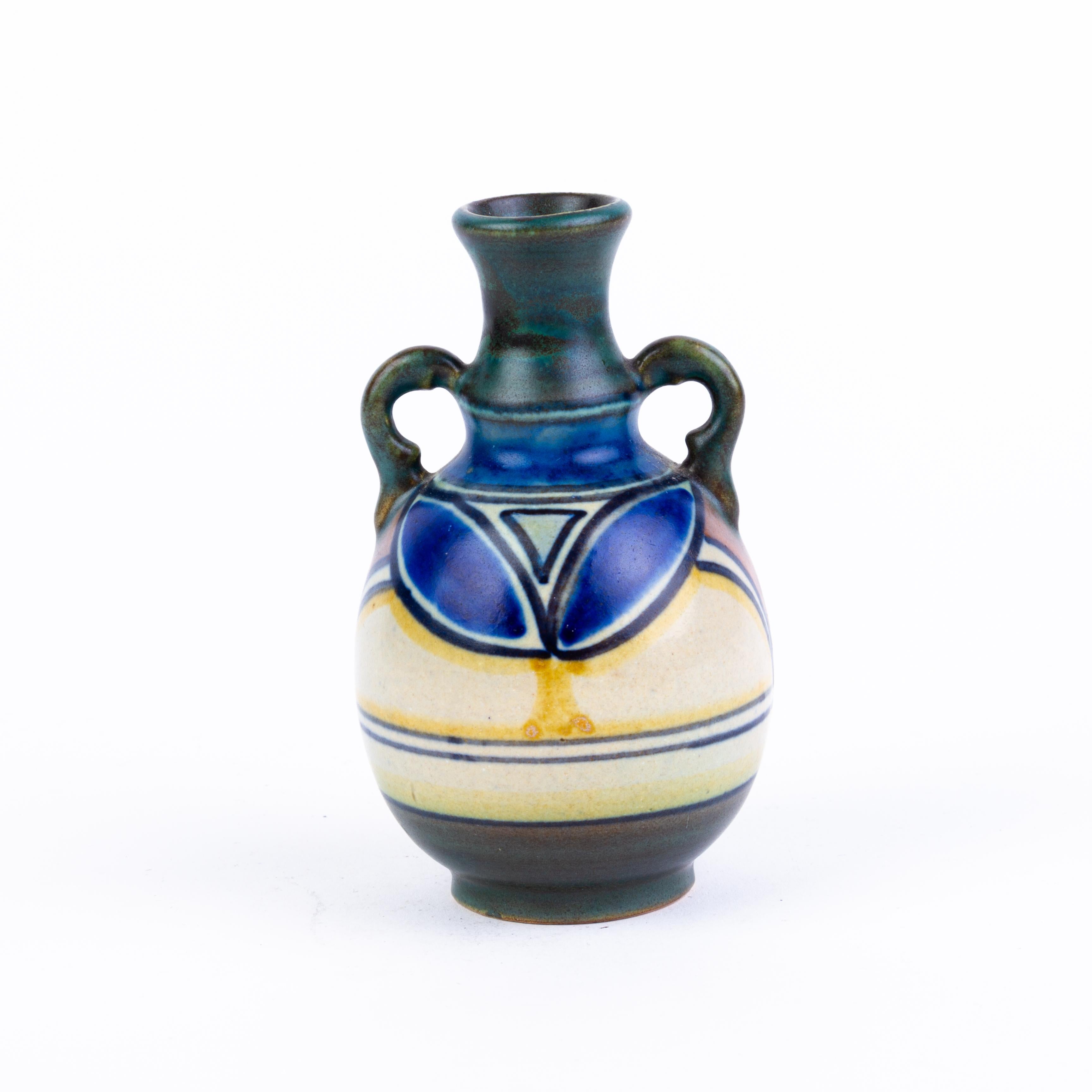 Holland Dutch Art Pottery Earthenware Vase In Good Condition For Sale In Nottingham, GB