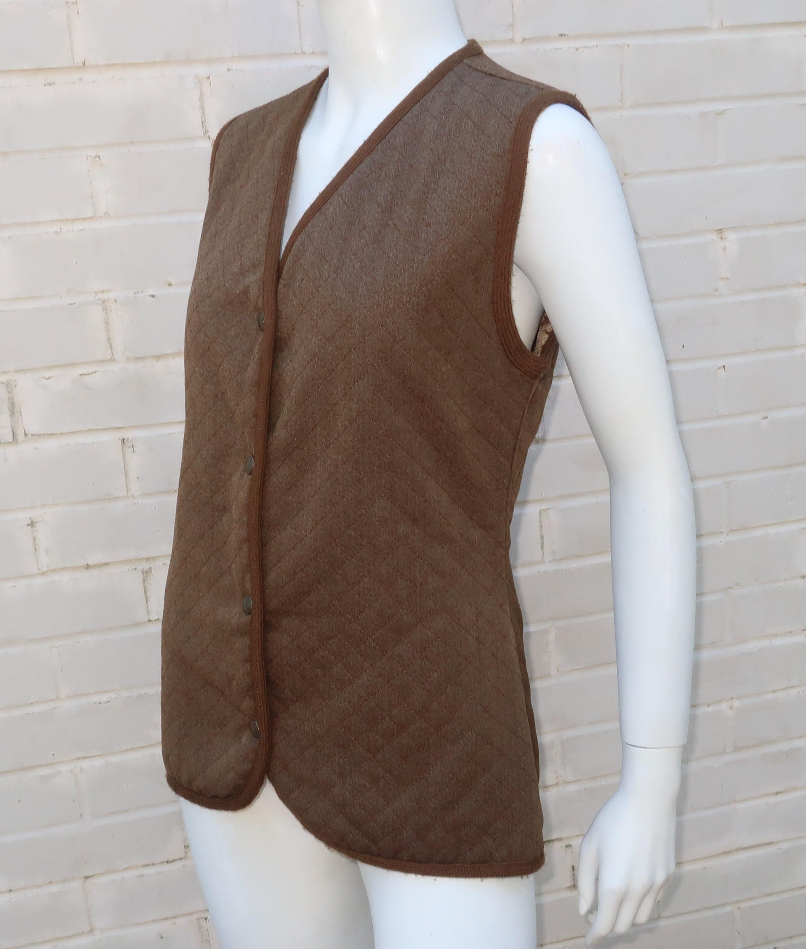 Holland & Holland Brown Quilted Wool Hunting Vest With Logo Silk Lining In Good Condition In Atlanta, GA