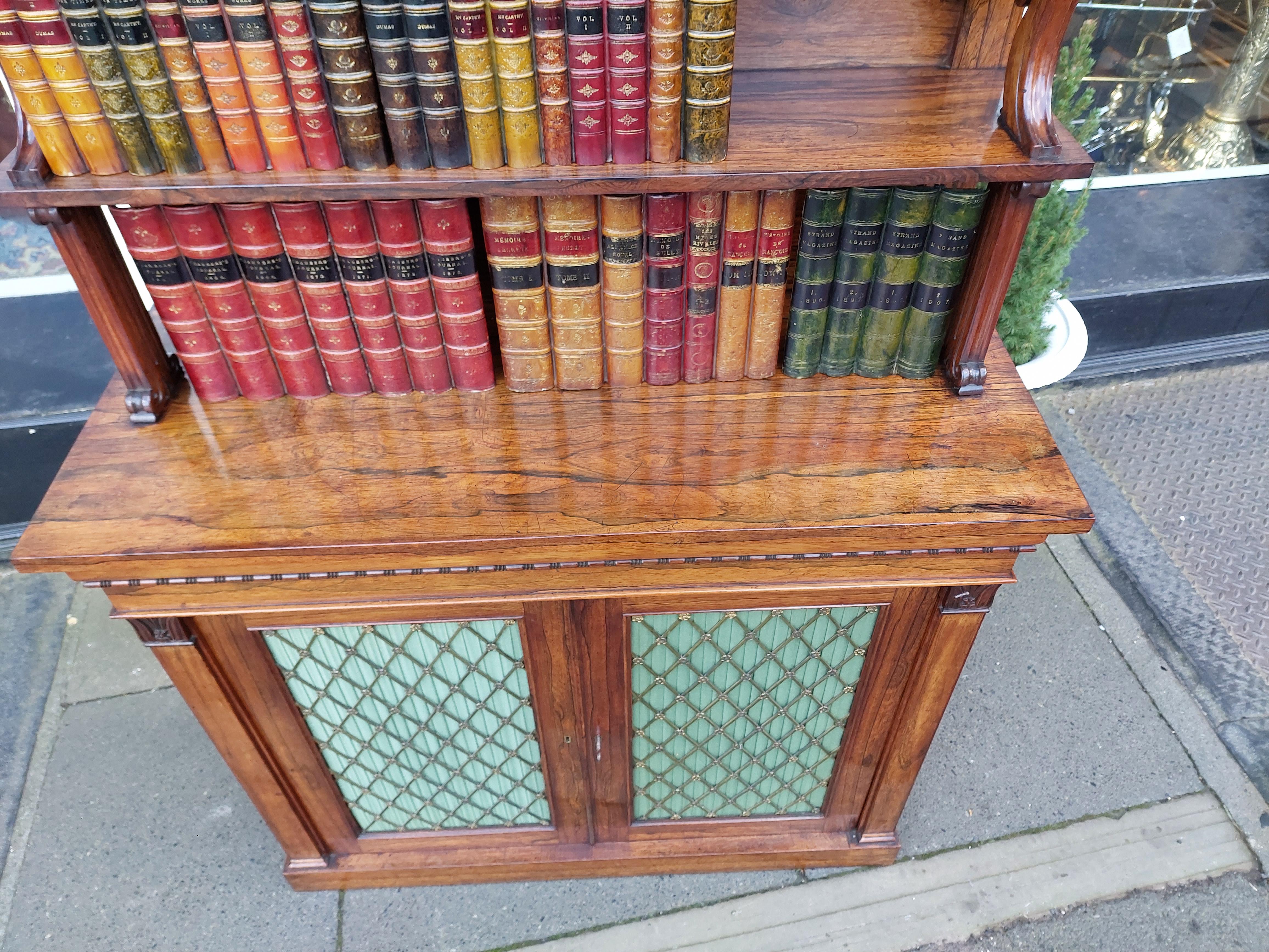 Holland & Son, Late Regency Rosewood Chiffoniere In Good Condition For Sale In Altrincham, GB