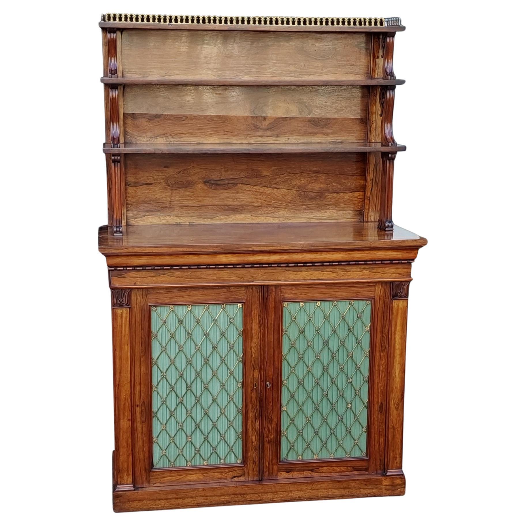 Holland & Sohn, Chiffoniere aus Rosenholz im späten Regency-Stil