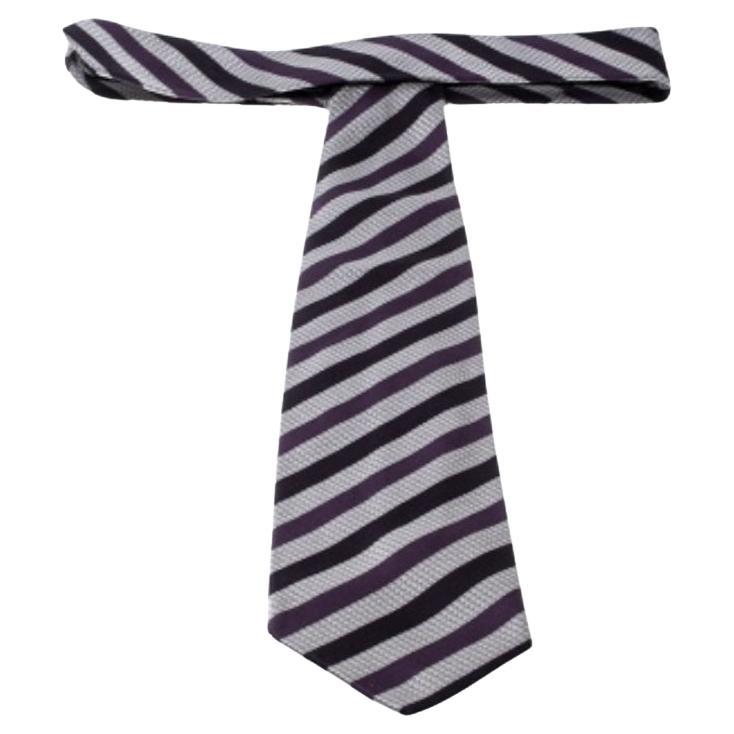 Holliday & Brown For Prada Corbata de Jacquard de Seda con Rayas Diagonales Moradas en venta