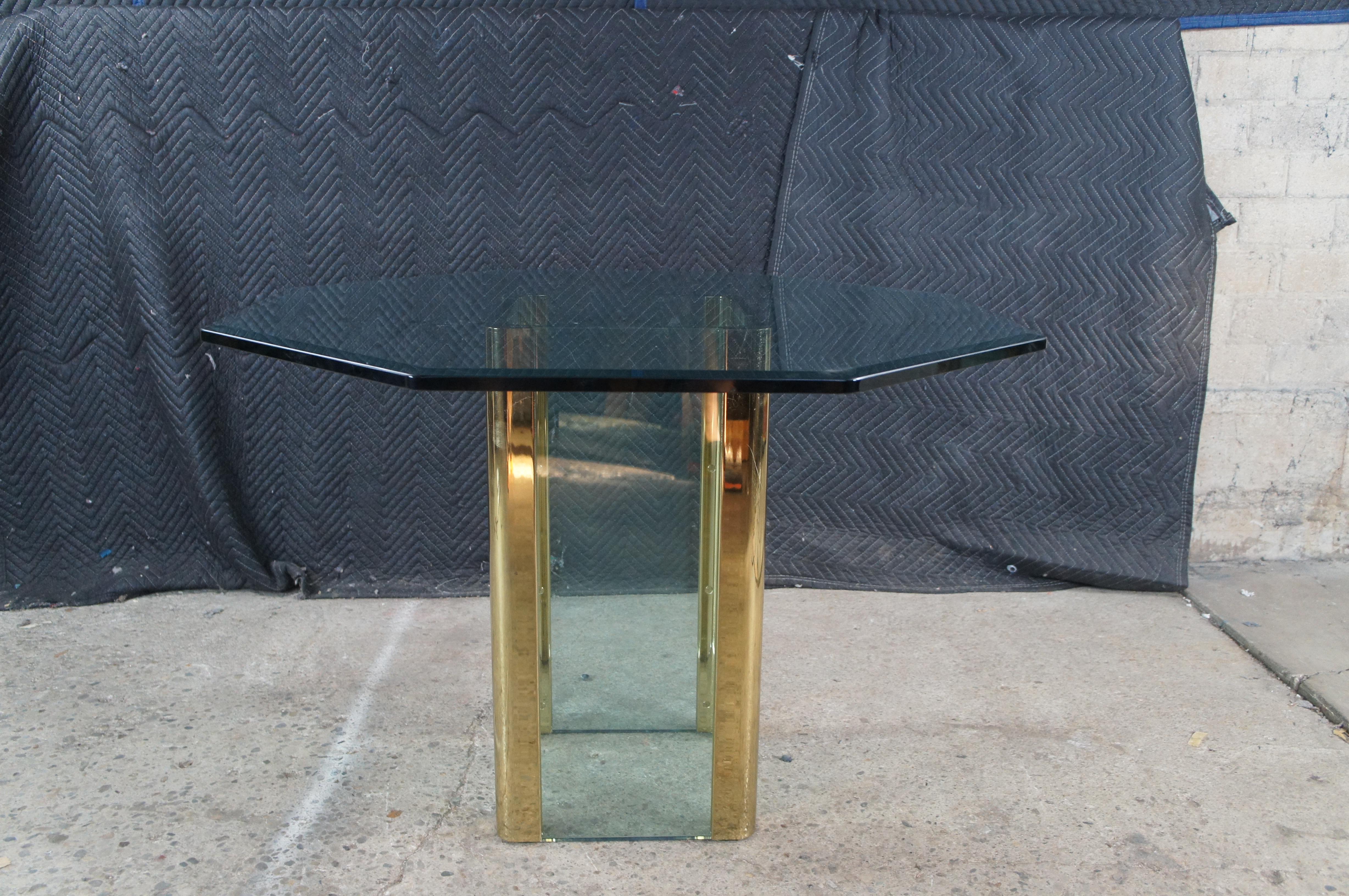 Laiton Hollis Jones Style Hollywood Regency Beveled Glass Brass Dining Breakfast Table en vente