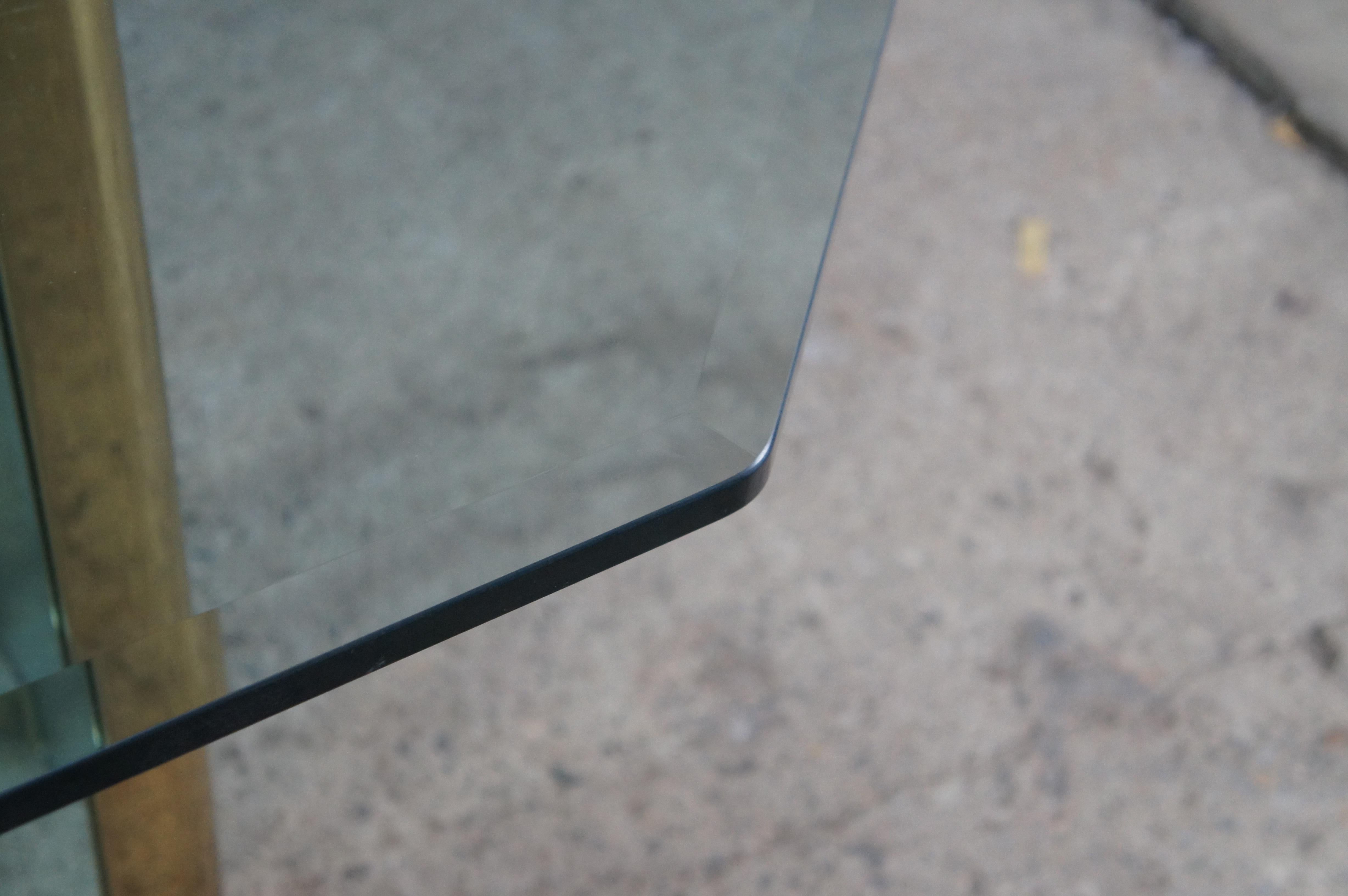 Hollis Jones Style Hollywood Regency Beveled Glass Brass Dining Breakfast Table en vente 1