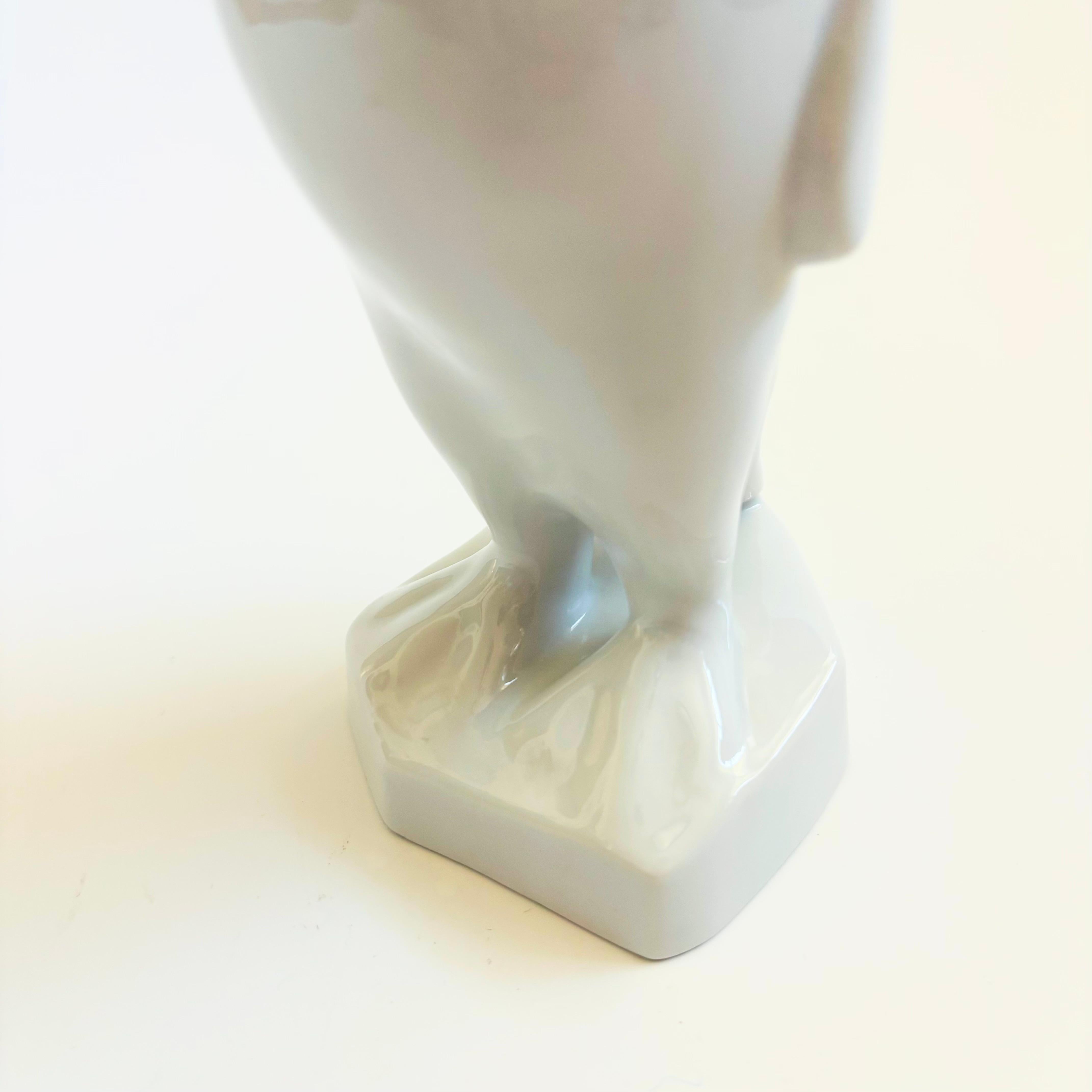 Porcelaine Hollohaza Pingouin en porcelaine hongroise en vente