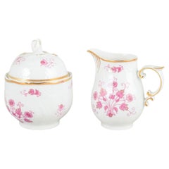 Hollóháza, Hungary. Creamer and lidded sugar bowl in porcelain. Mid-20th C.