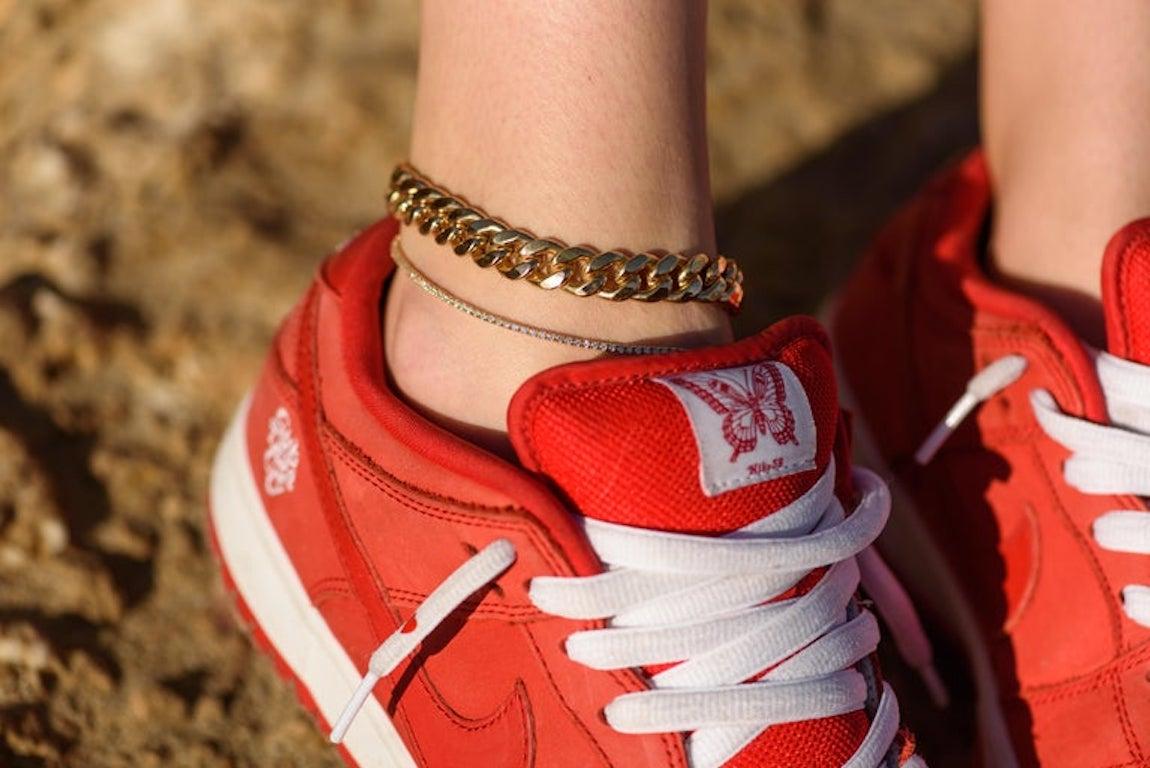 Hollow Cuban Link Anklet, White Gold In New Condition For Sale In New York, NY