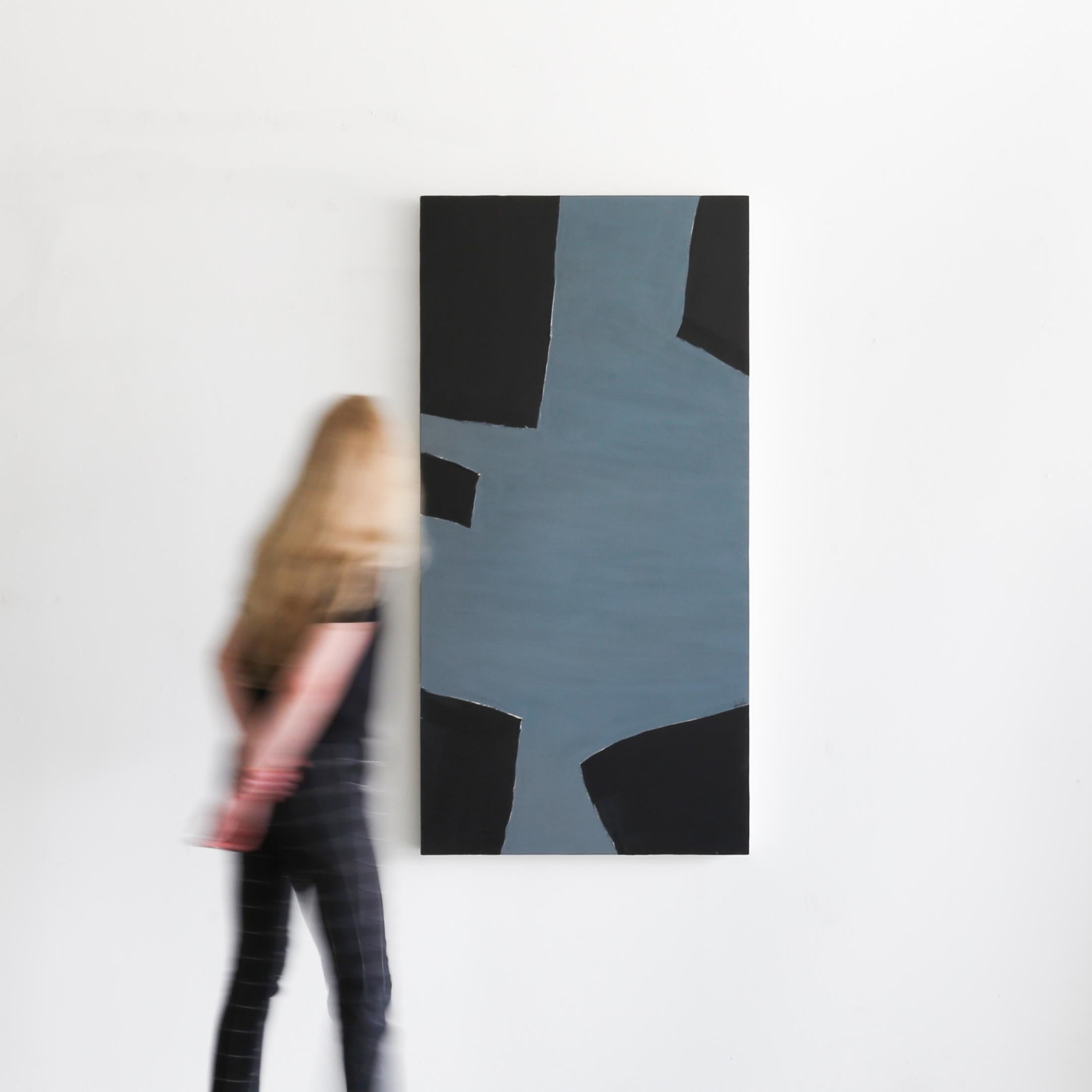 Holly Addi makes paintings to explore the art of abstraction and the philosophy of beauty in imperfection.